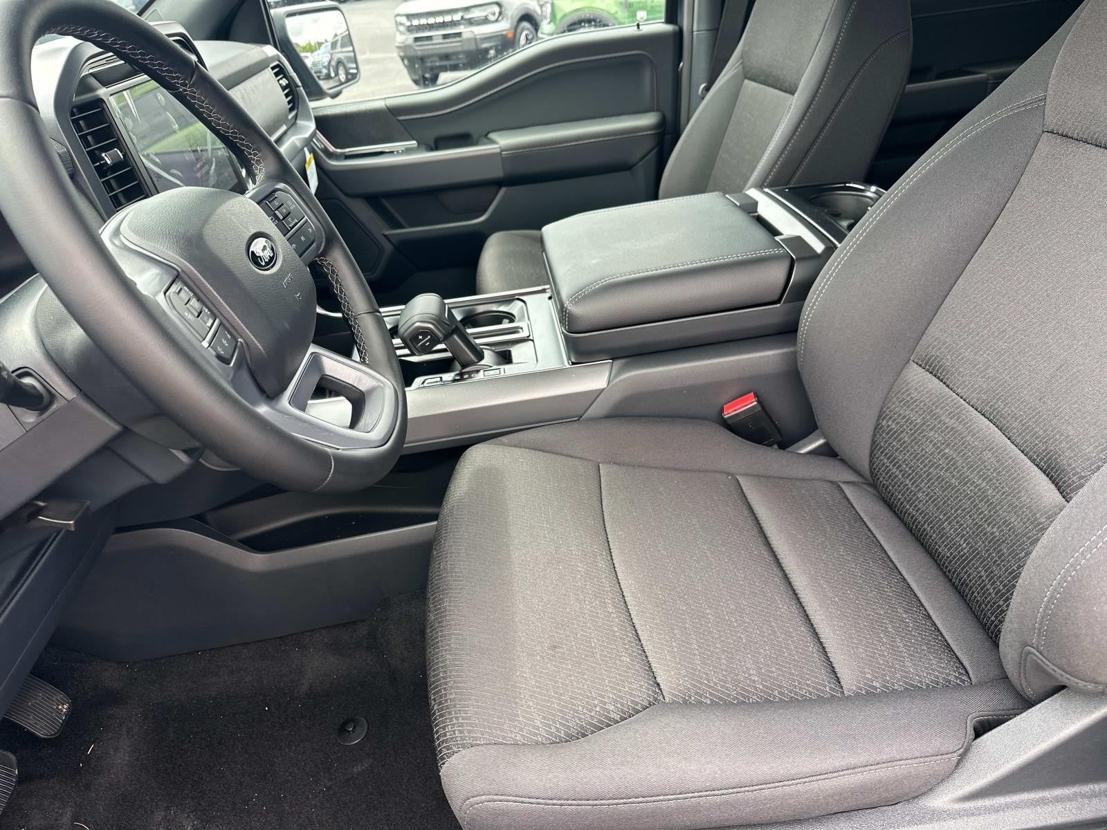 2025 Ford F-150 XLT 4WD SUPERCREW 5.5' BO