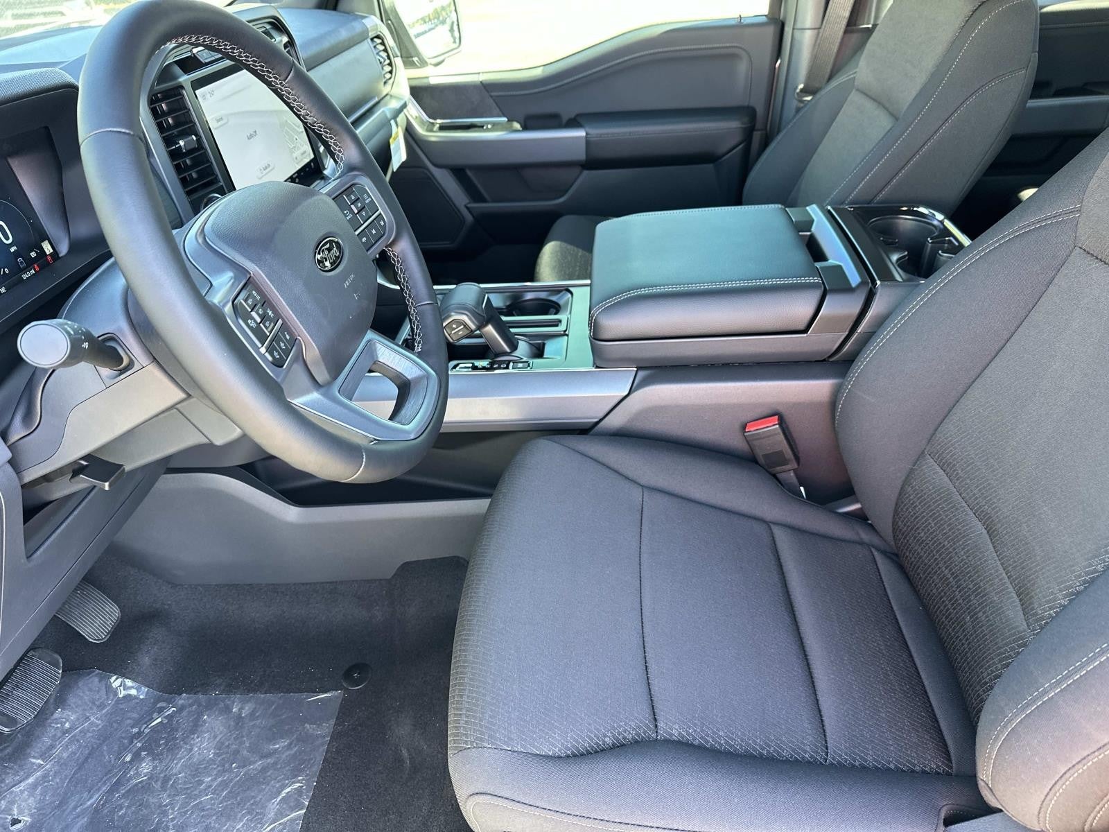 2025 Ford F-150 XLT 4WD SUPERCREW 5.5' BO