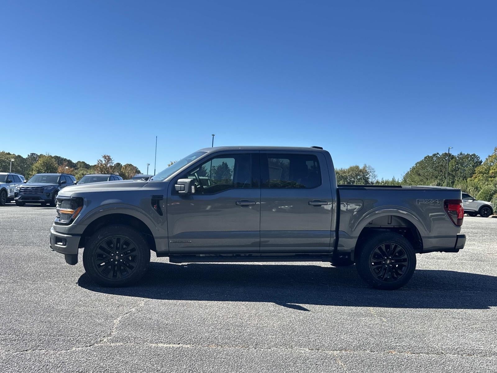 2025 Ford F-150 XLT 4WD SUPERCREW 5.5' BO