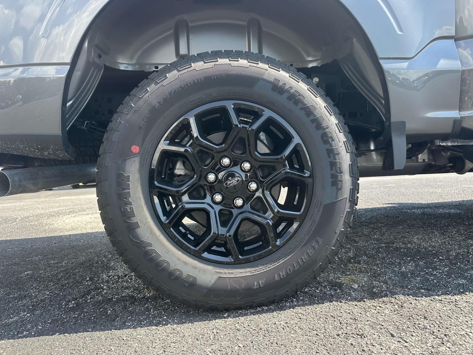 2025 Ford F-150 XLT 4WD SUPERCREW 5.5' BO