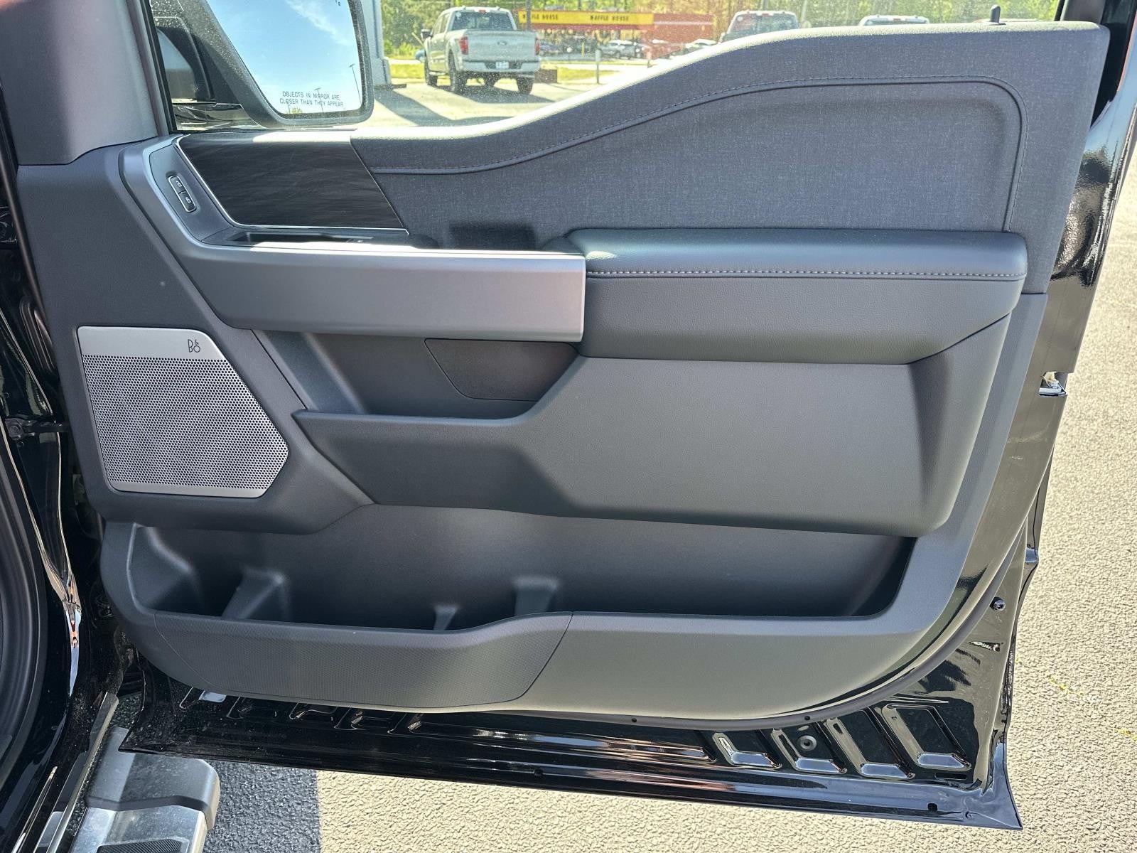 2026 Ford F-150 LARIAT 4WD SUPERCREW 5.5'