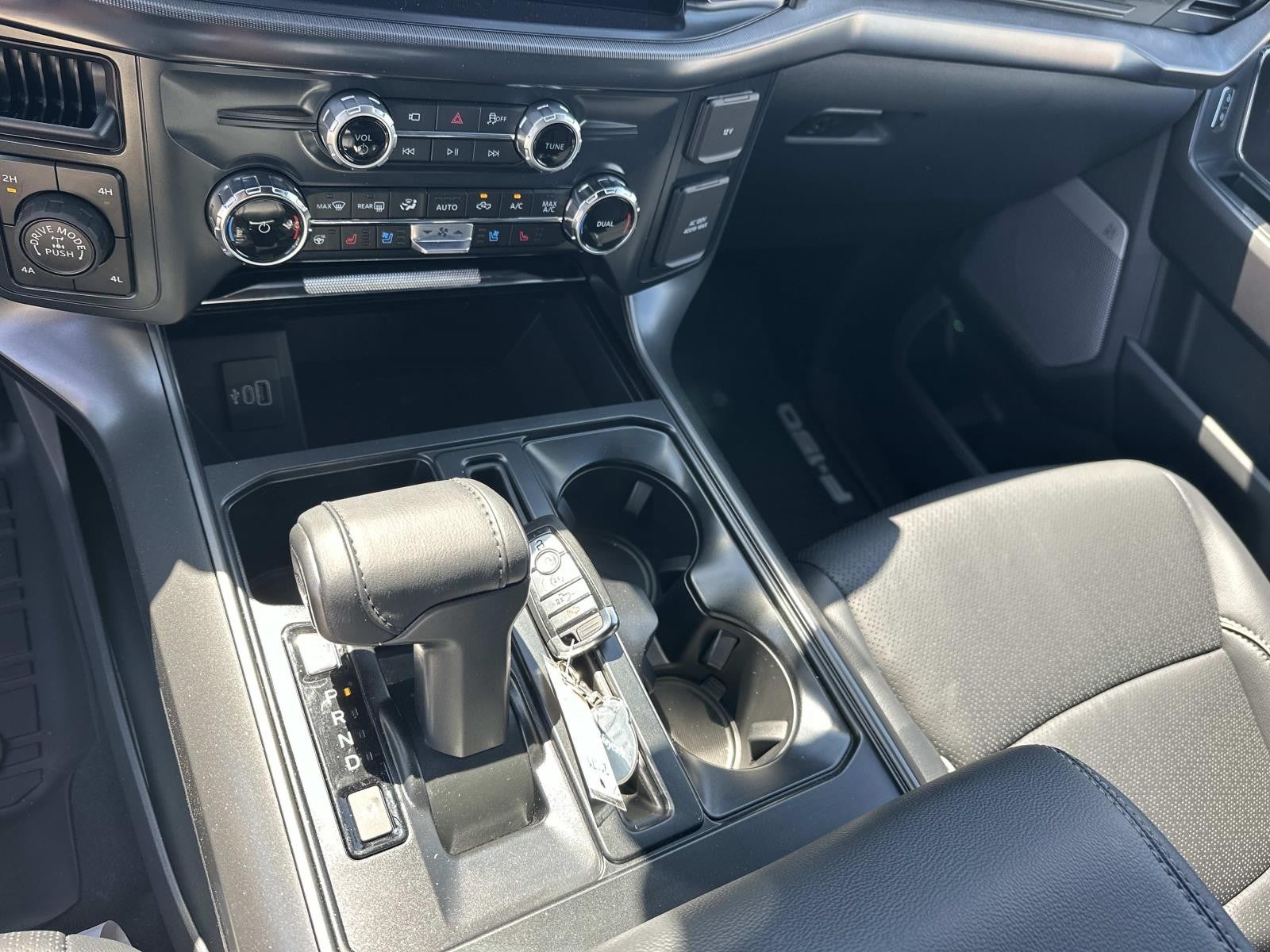 2026 Ford F-150 LARIAT 4WD SUPERCREW 5.5'