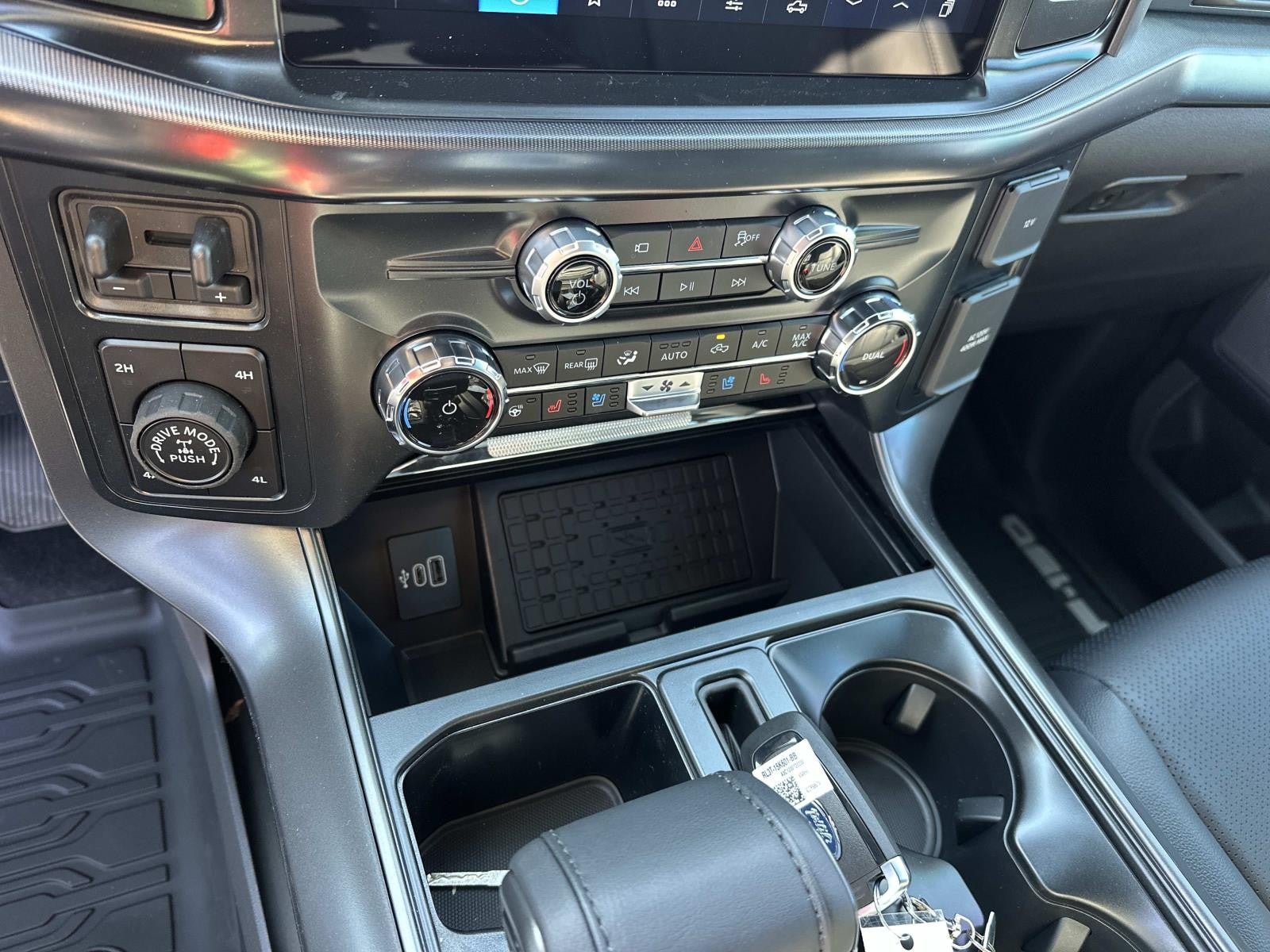 2026 Ford F-150 LARIAT 4WD SUPERCREW 5.5'