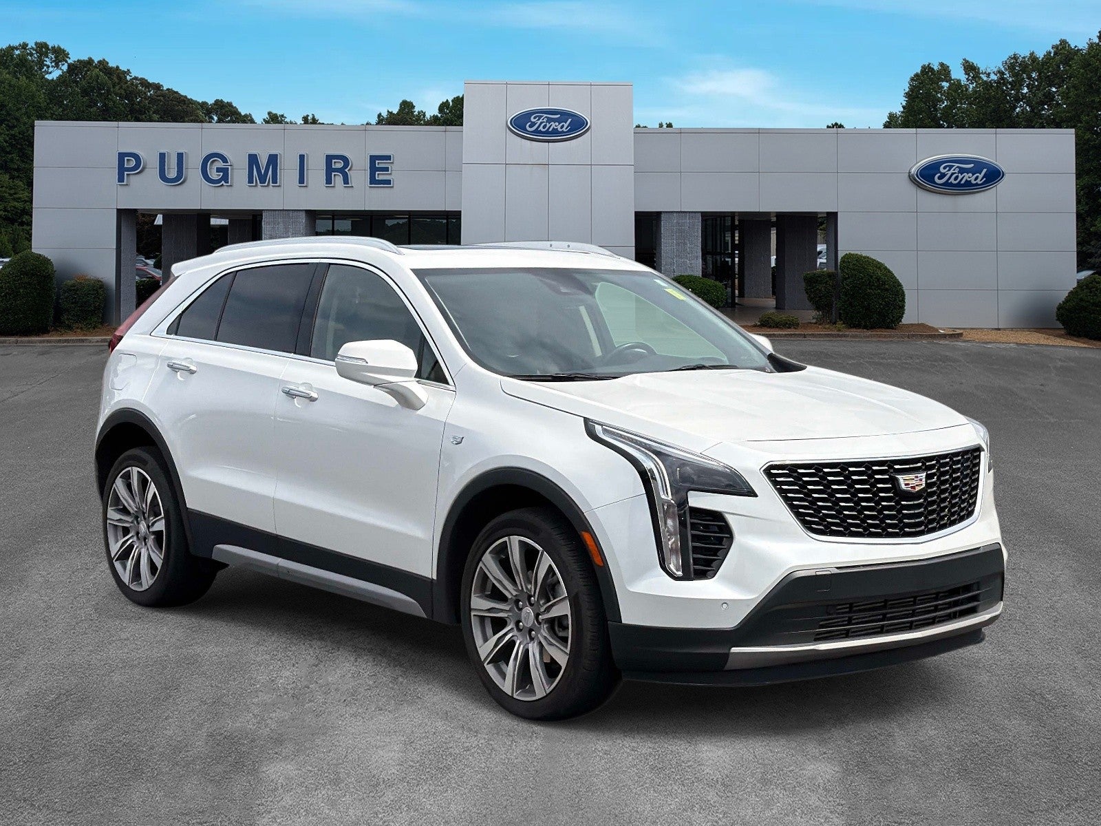 2023 Cadillac XT4 FWD Premium Luxury