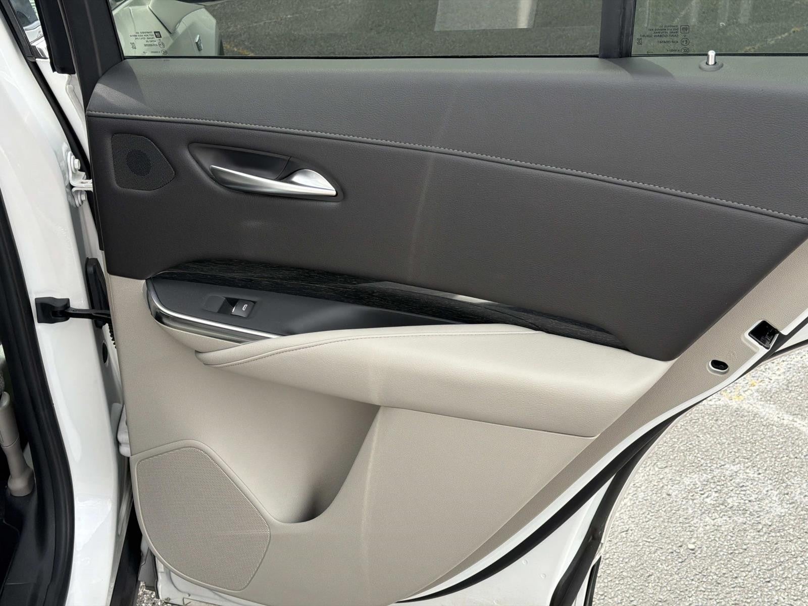 2023 Cadillac XT4 FWD Premium Luxury