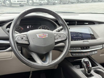 2023 Cadillac XT4 FWD Premium Luxury
