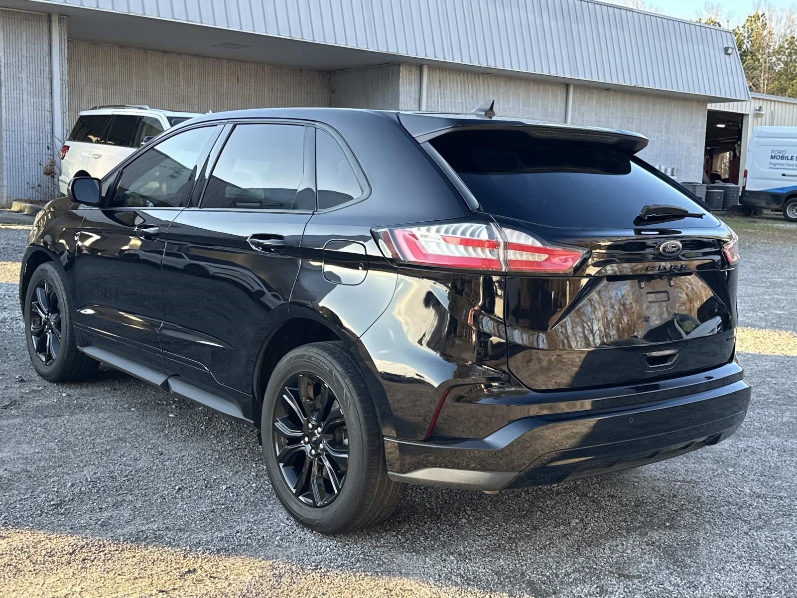 2022 Ford Edge SE