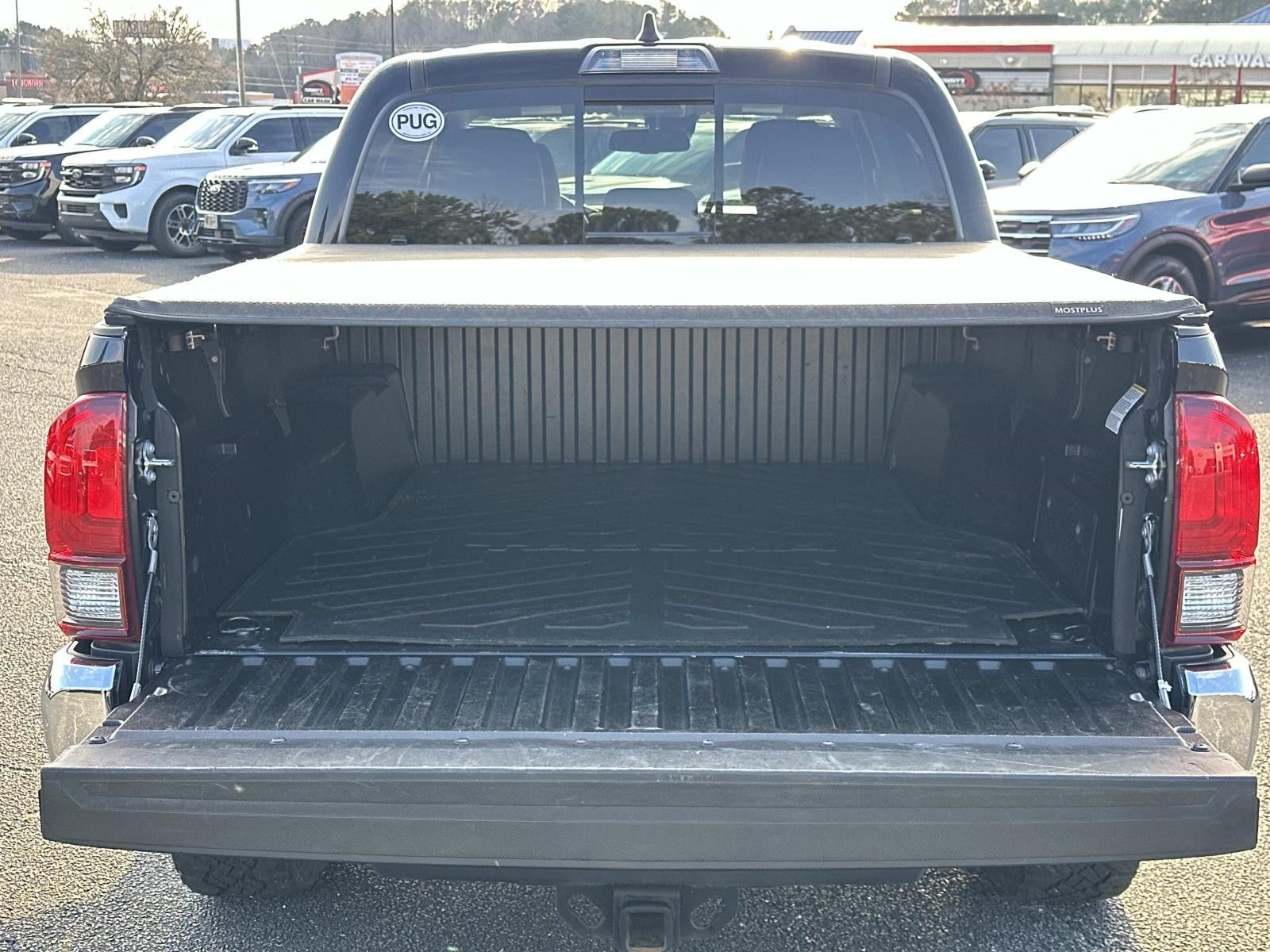 2022 Toyota Tacoma 4WD SR5