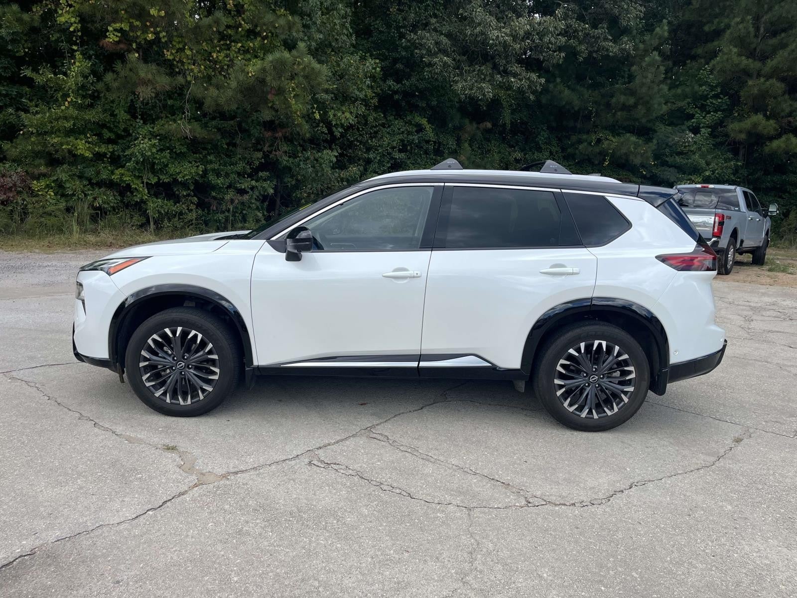 2025 Nissan Rogue Platinum