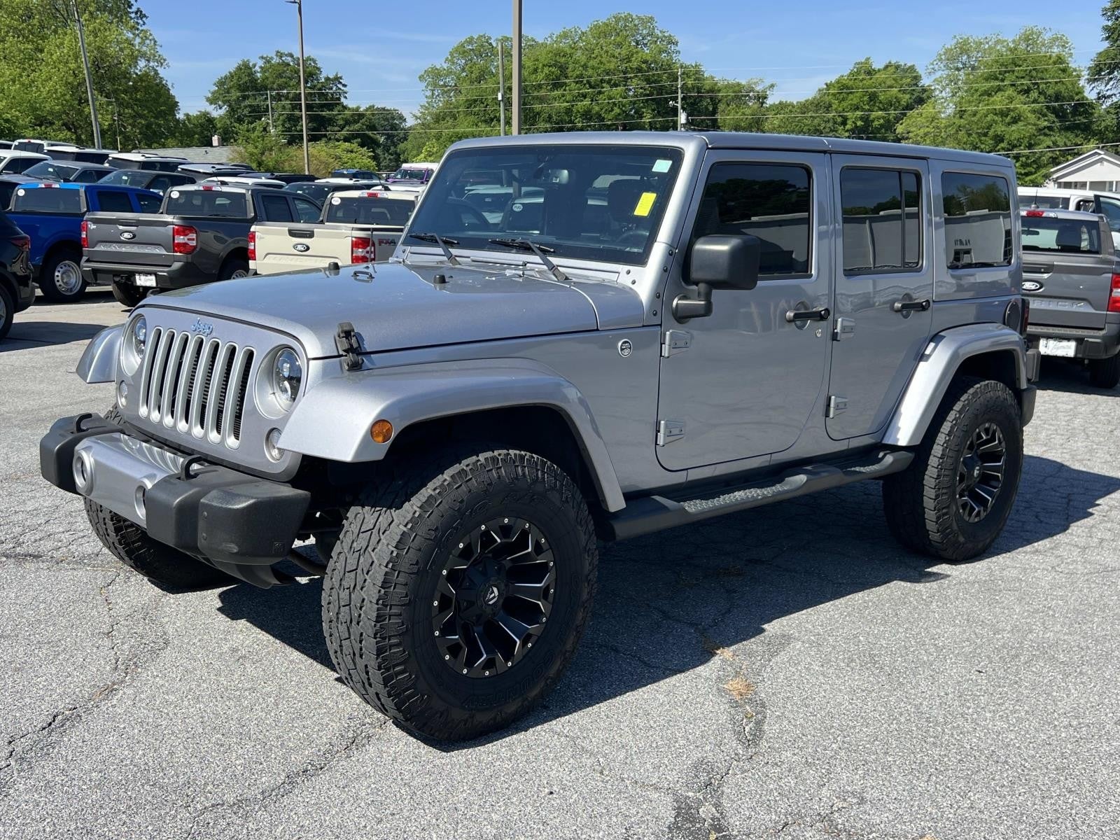 2016 Jeep Wrangler Unlimited Sahara