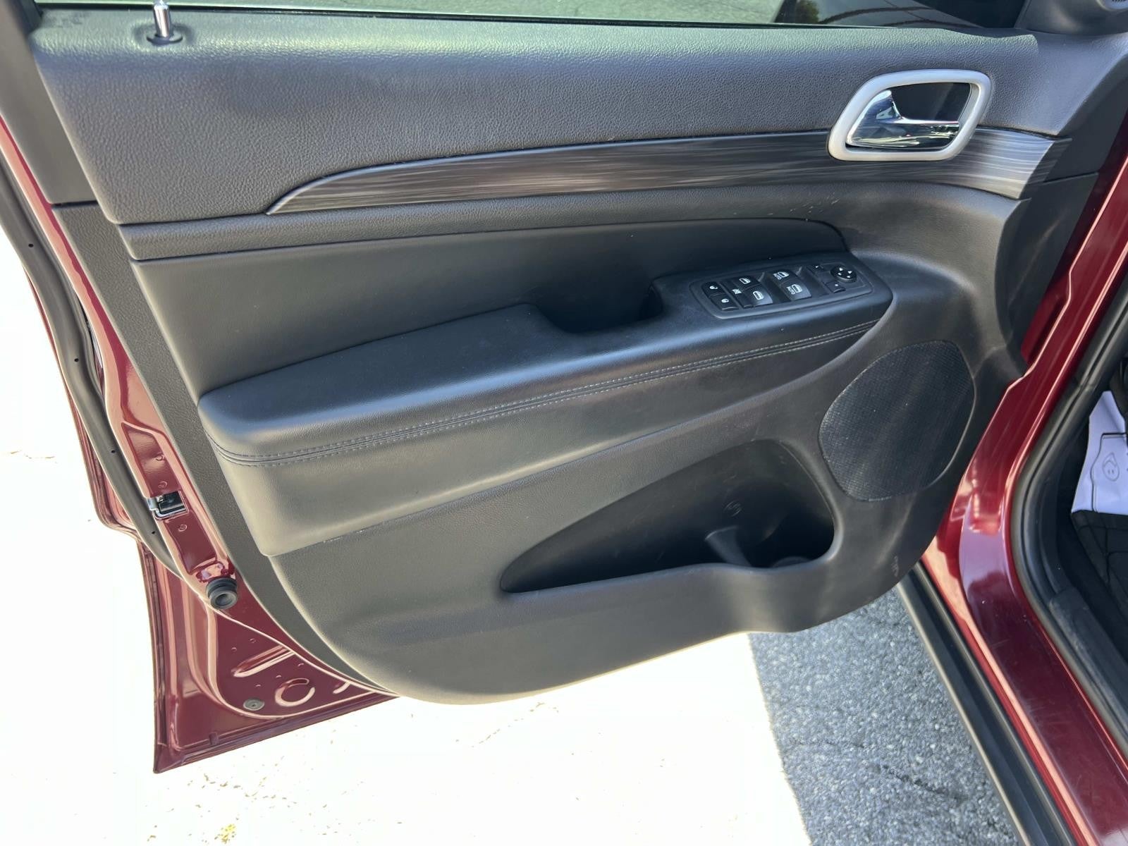 2019 Jeep Grand Cherokee Laredo