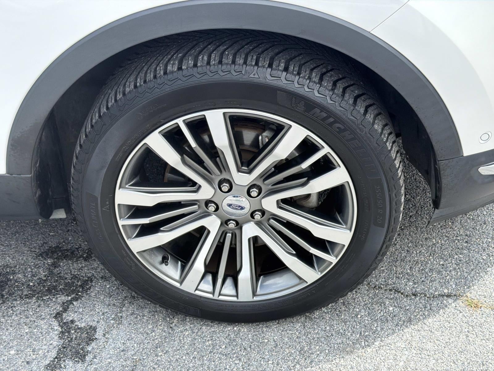 2019 Ford Explorer Platinum