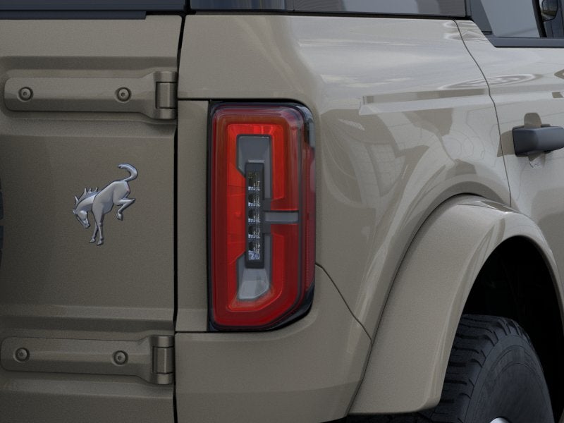 2026 Ford Bronco OUTER BANKS 4 DOOR