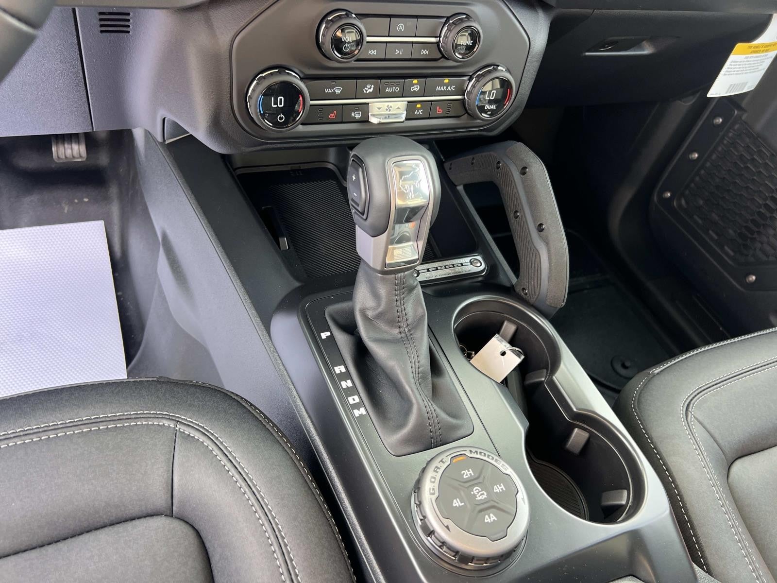 2025 Ford Bronco BIG BEND 4 DOOR 4X4