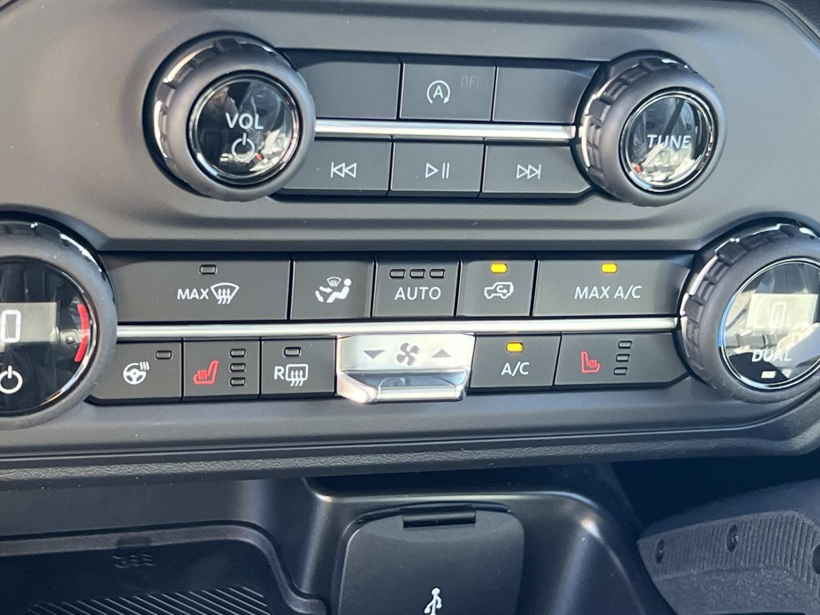 2026 Ford BRONCO OUTER BANKS 4 DOOR 4X4