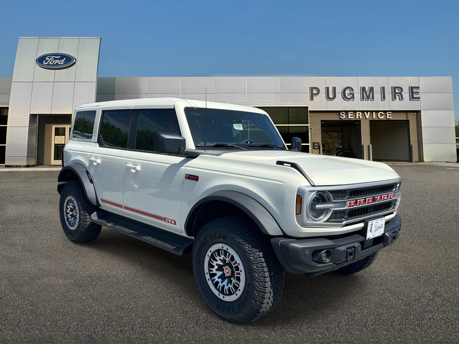 2026 Ford Bronco Outer Banks