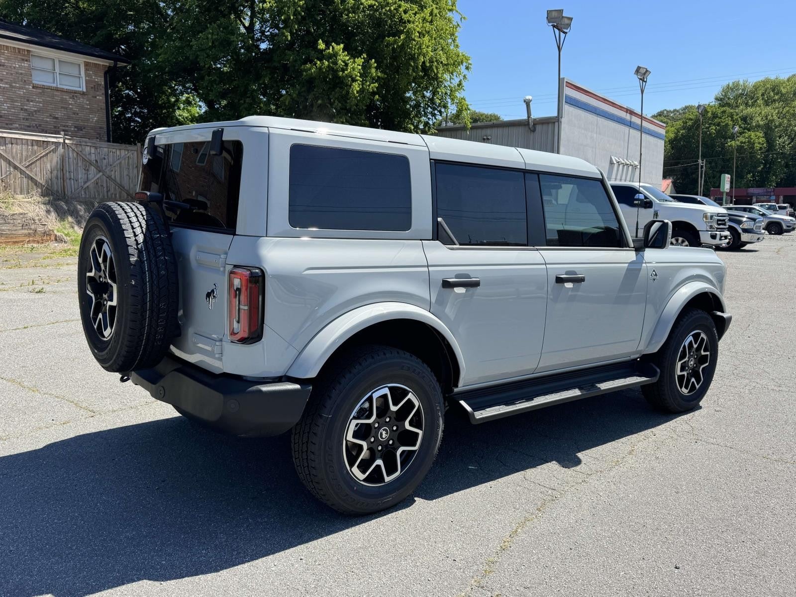 2026 Ford Bronco OUTER BANKS 4 DOOR 4X4