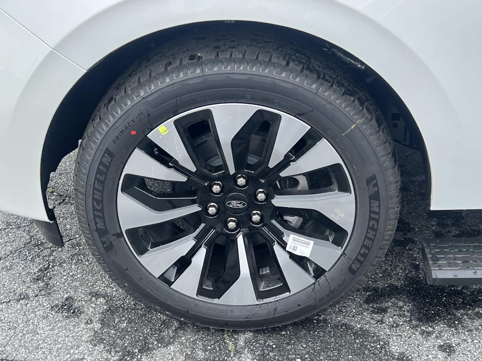 2026 Ford Expedition PLATINUM 4X4