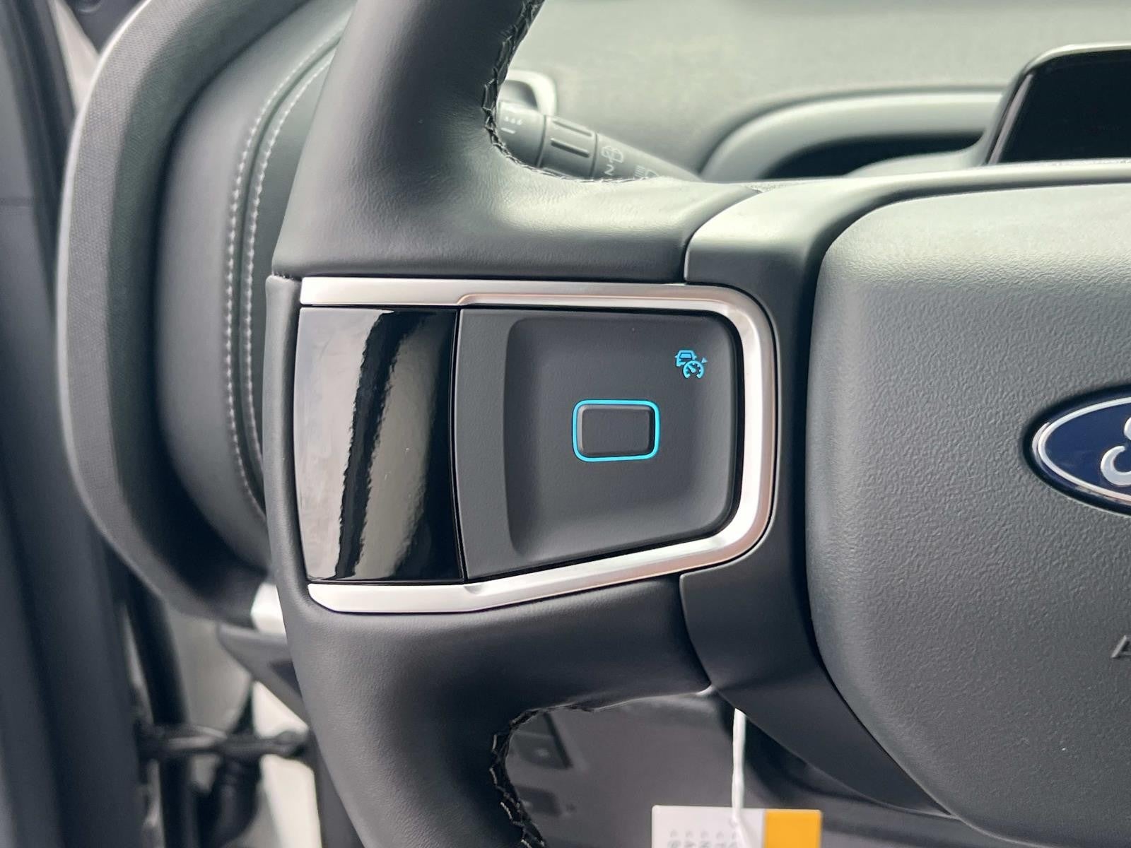 2026 Ford Expedition PLATINUM 4X4