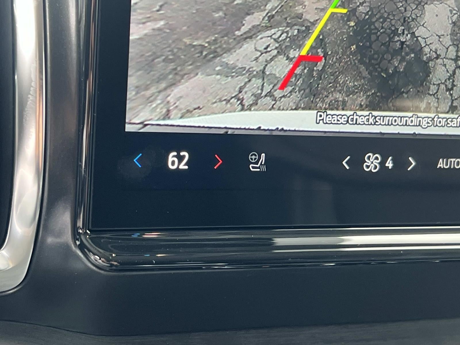 2026 Ford Expedition PLATINUM 4X4