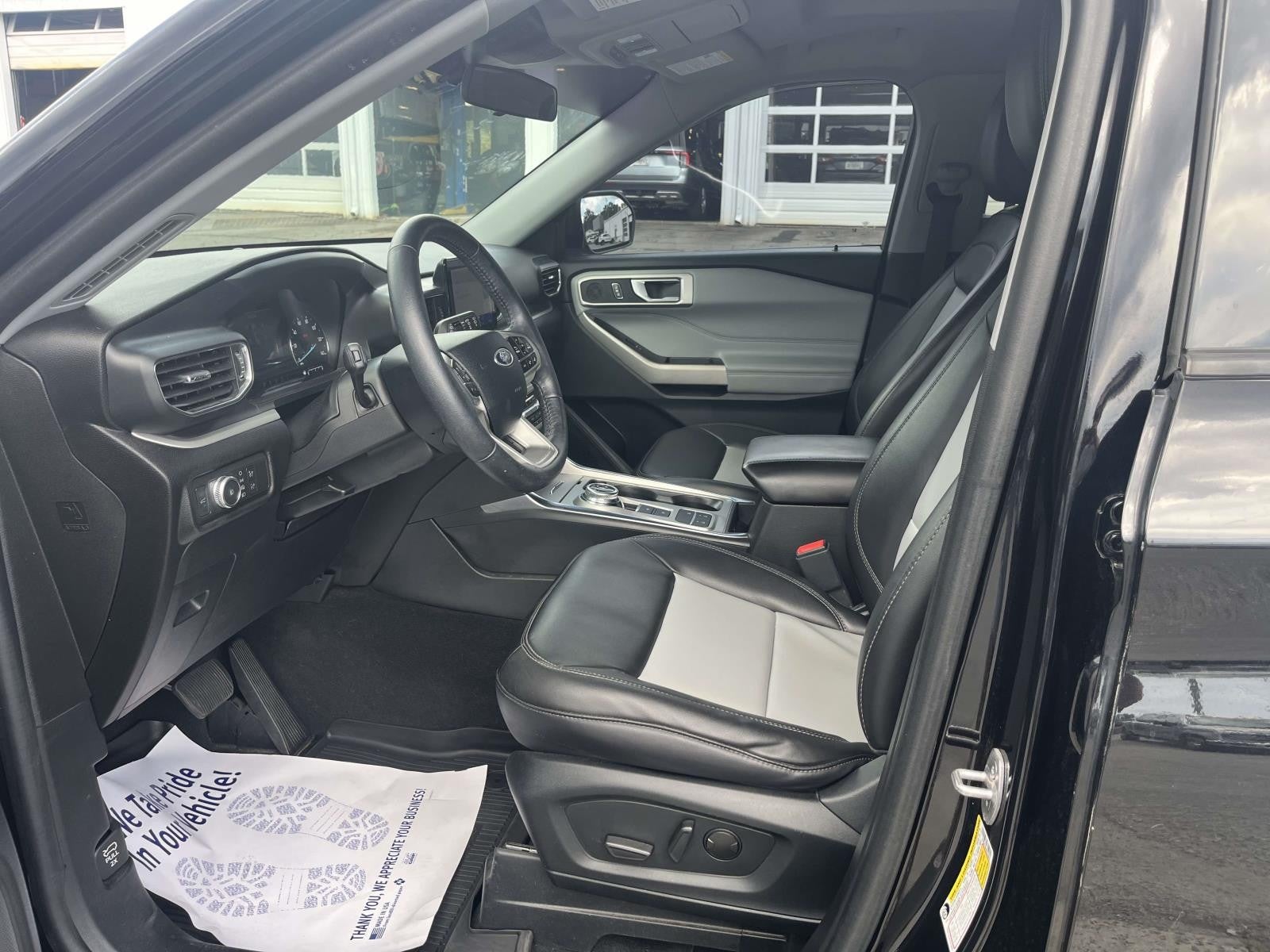 2022 Ford Explorer XLT RWD