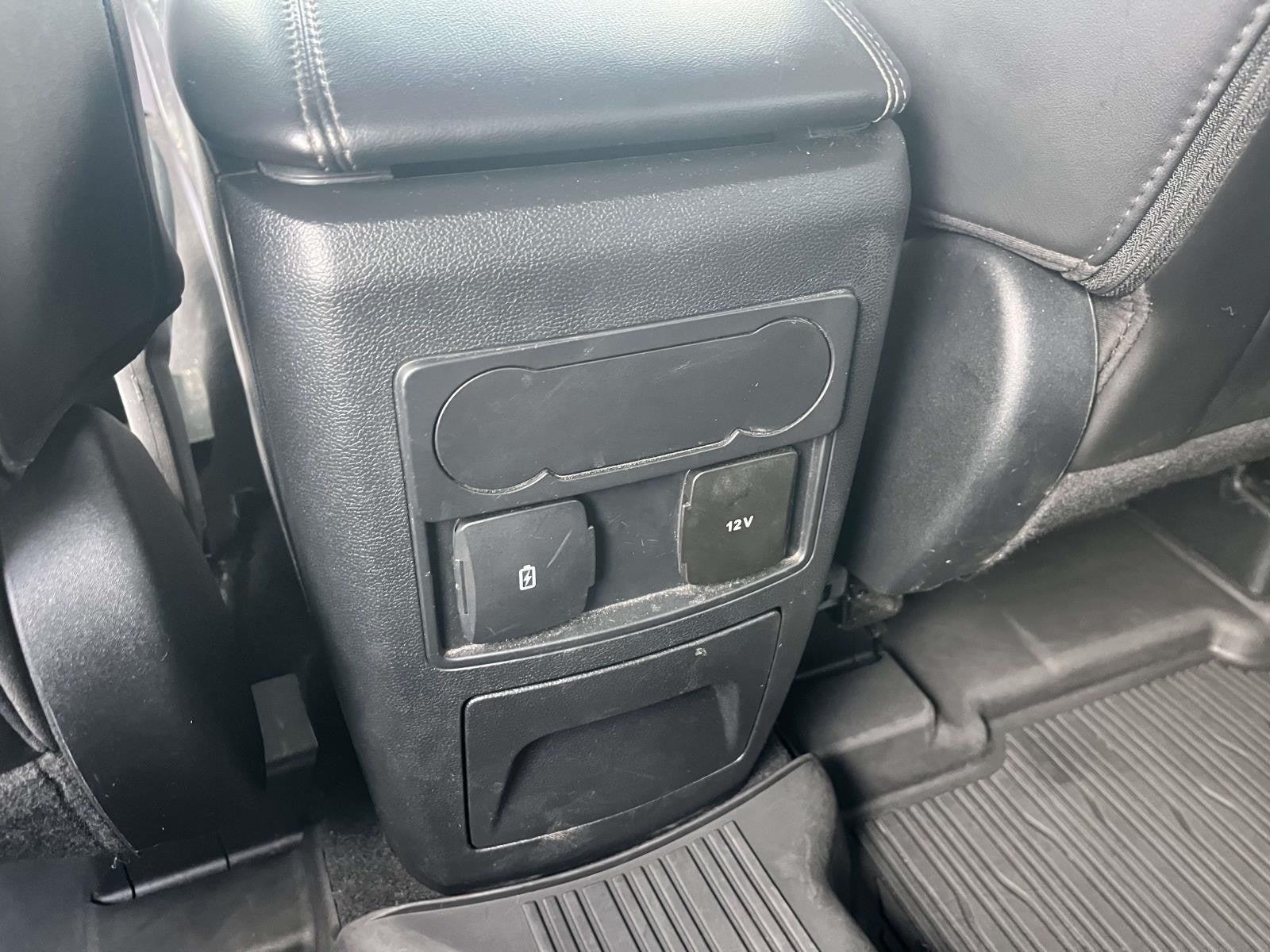 2022 Ford Explorer XLT RWD