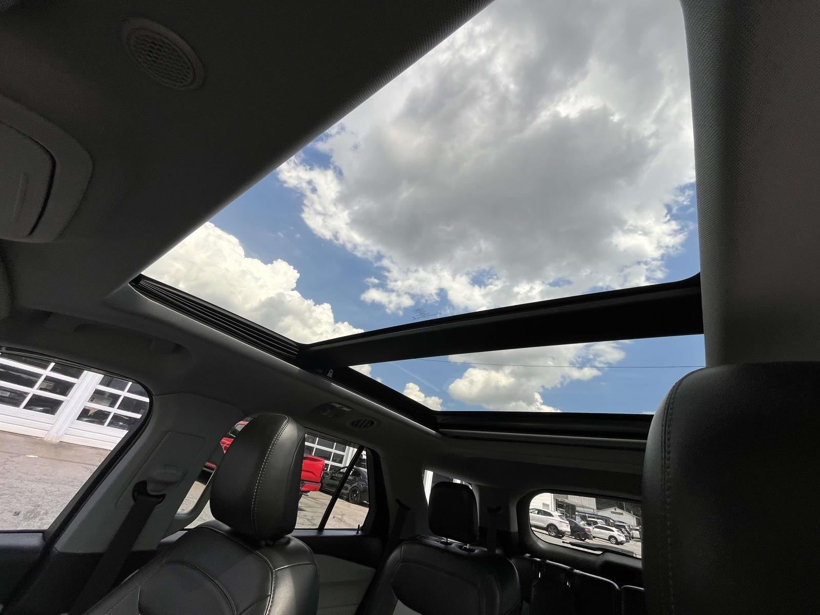 2022 Ford Explorer XLT RWD