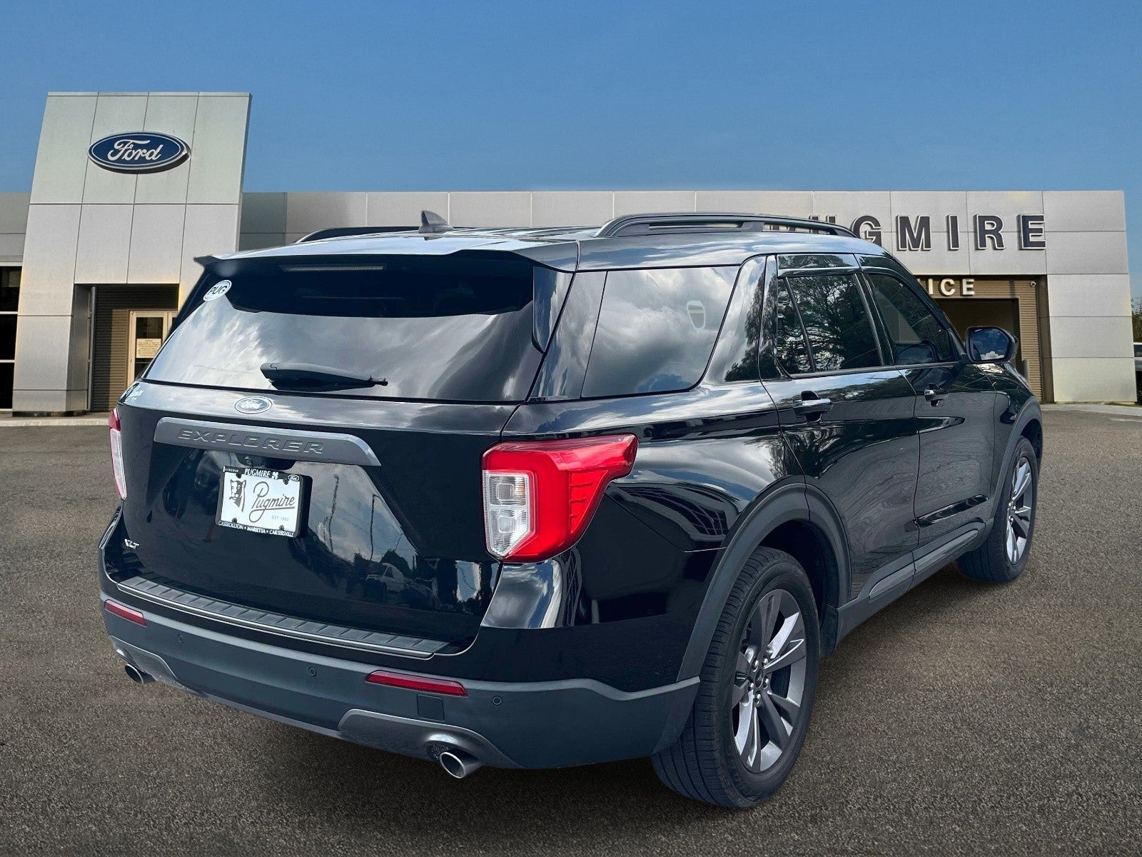 2022 Ford Explorer XLT RWD