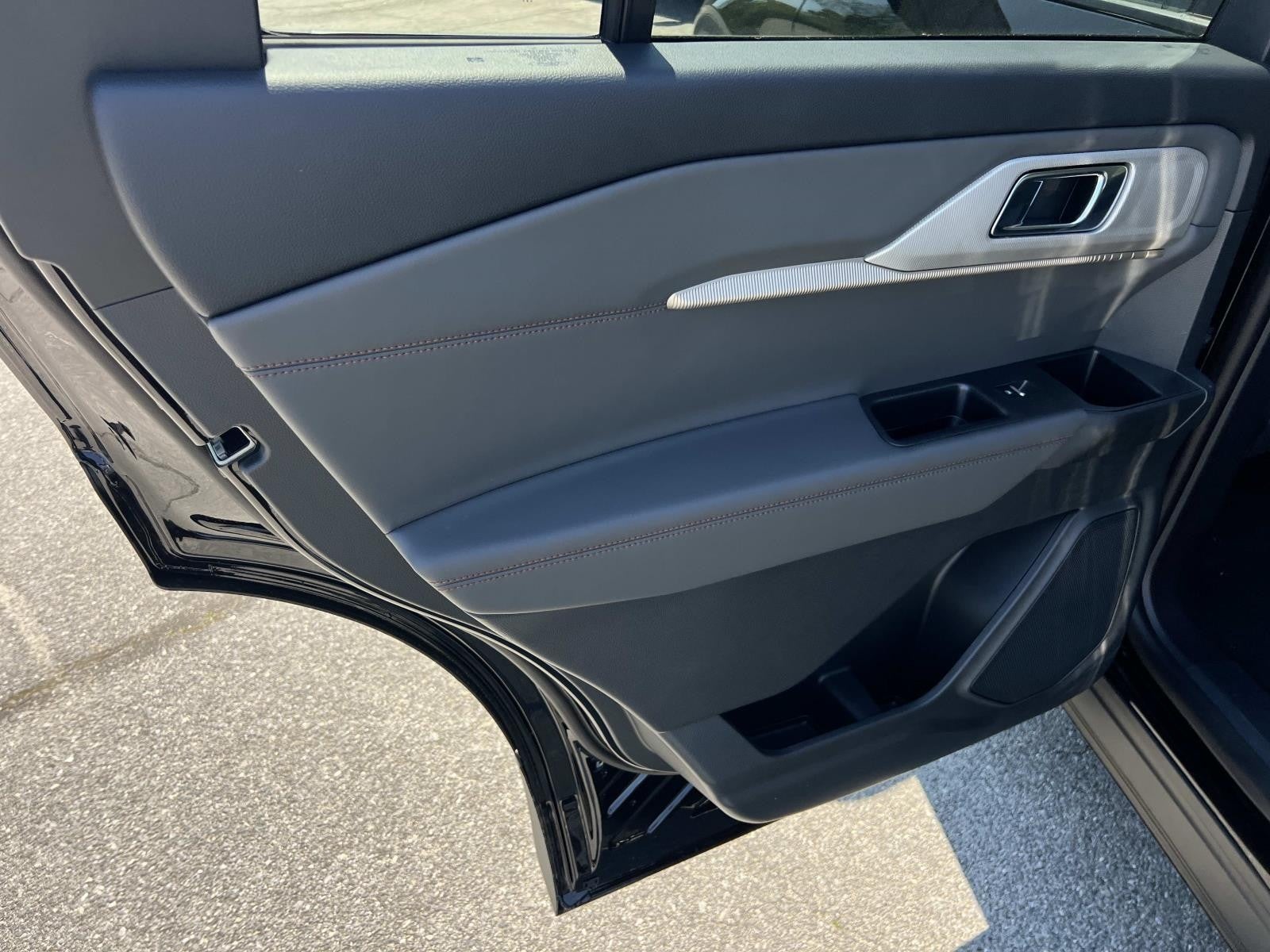 2026 Ford Explorer ACTIVE (100A) RWD