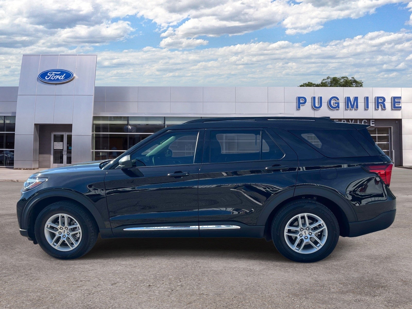 2025 Ford Explorer ACTIVE RWD