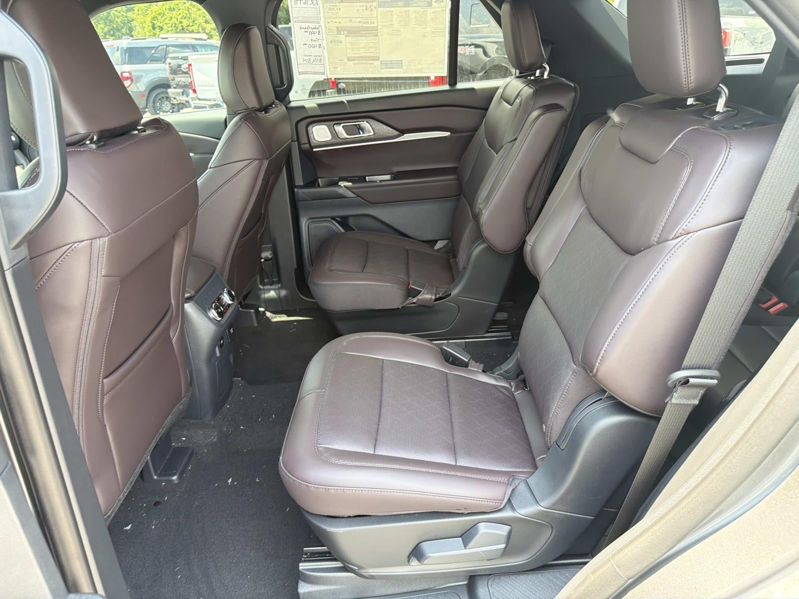 2026 Ford Explorer PLATINUM RWD