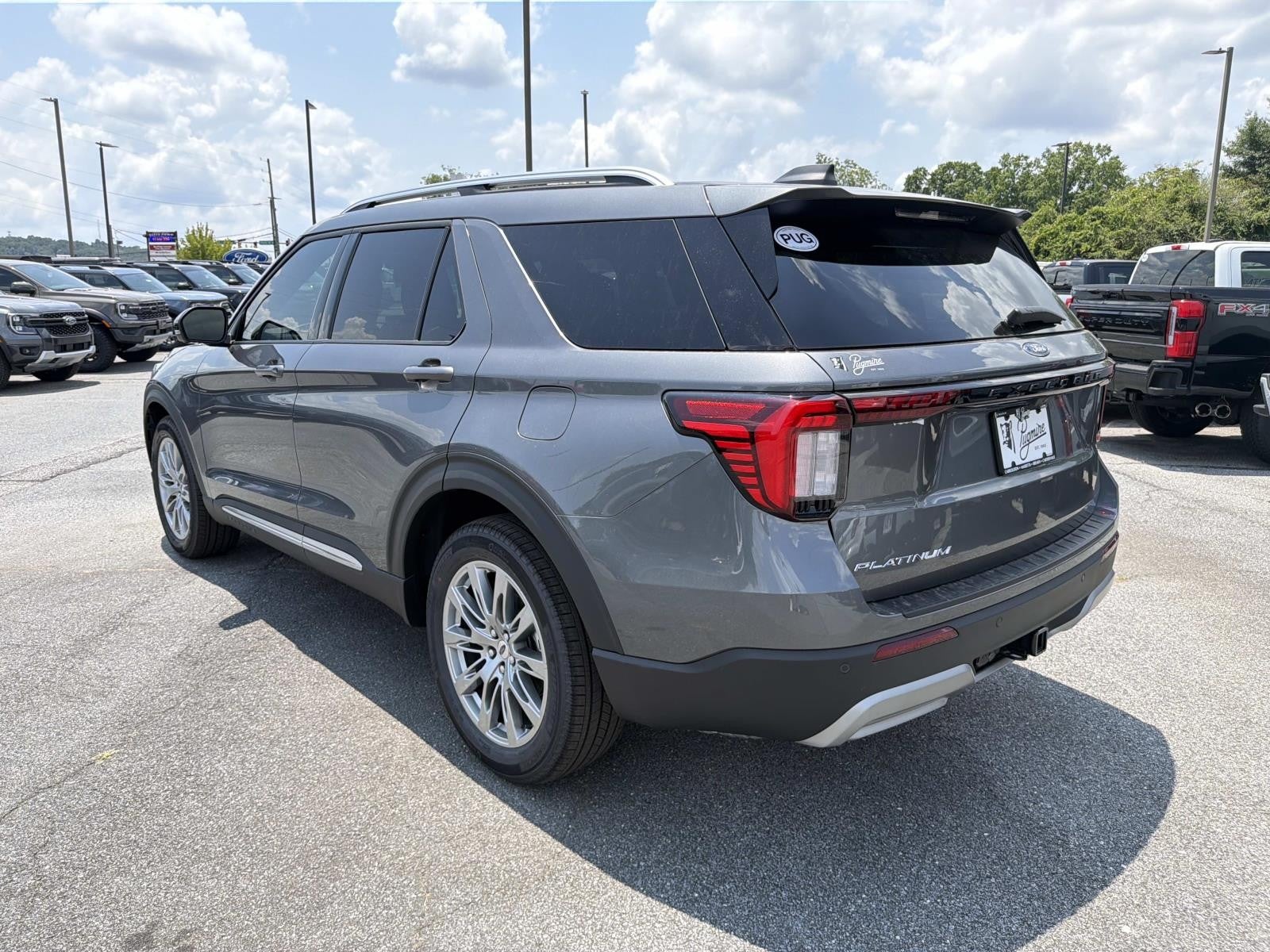 2026 Ford Explorer PLATINUM RWD