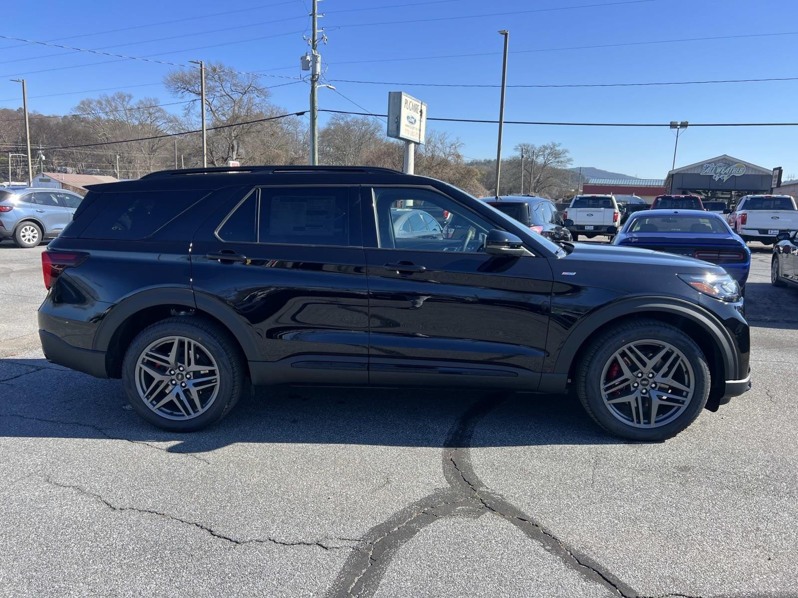 2026 Ford Explorer ST-LINE RWD