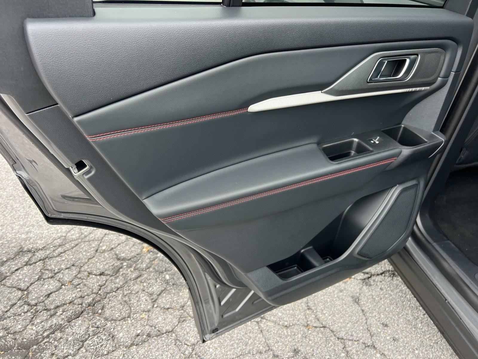 2026 Ford Explorer ST-LINE RWD