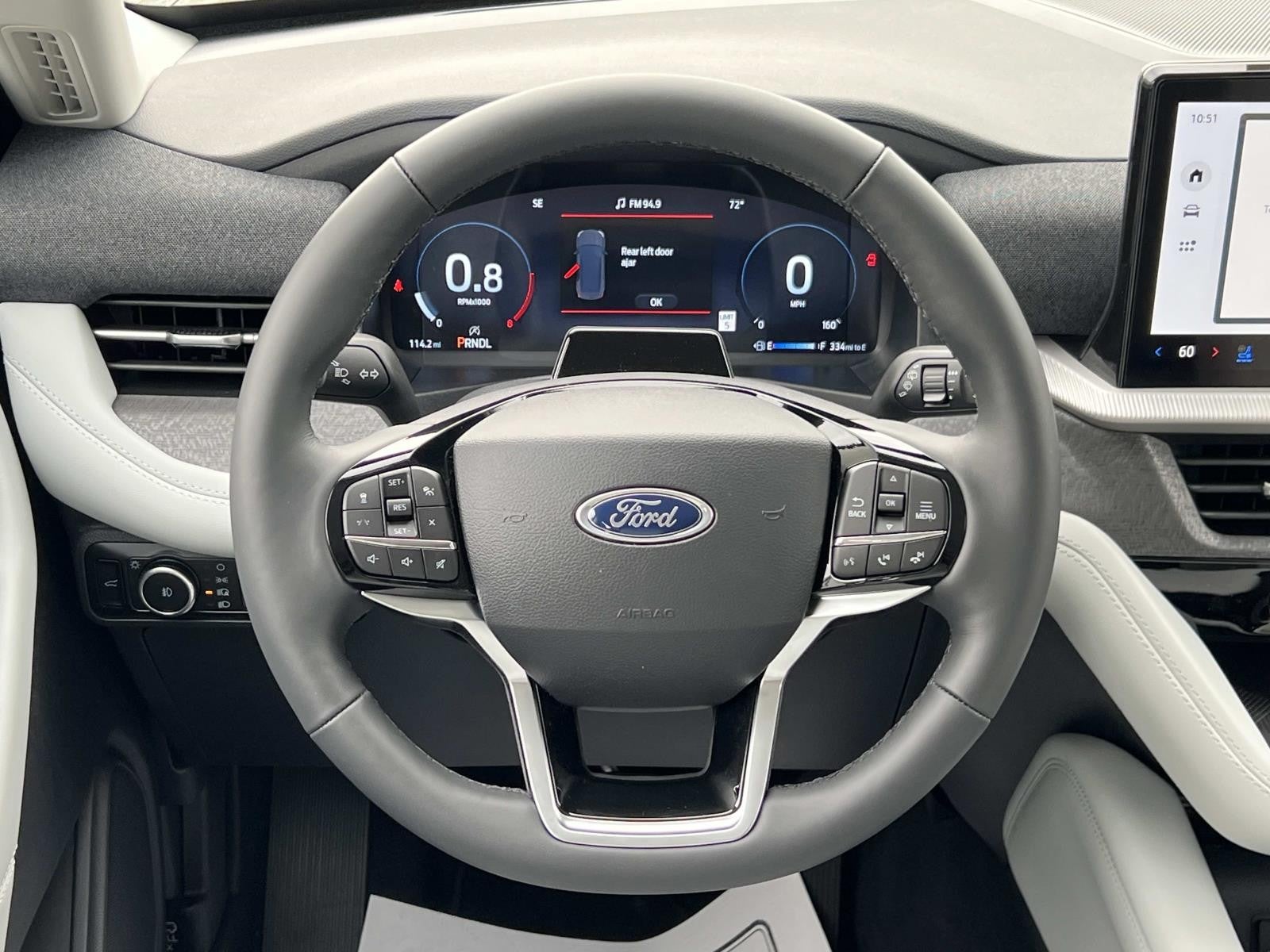 2026 Ford Explorer PLATINUM 4WD