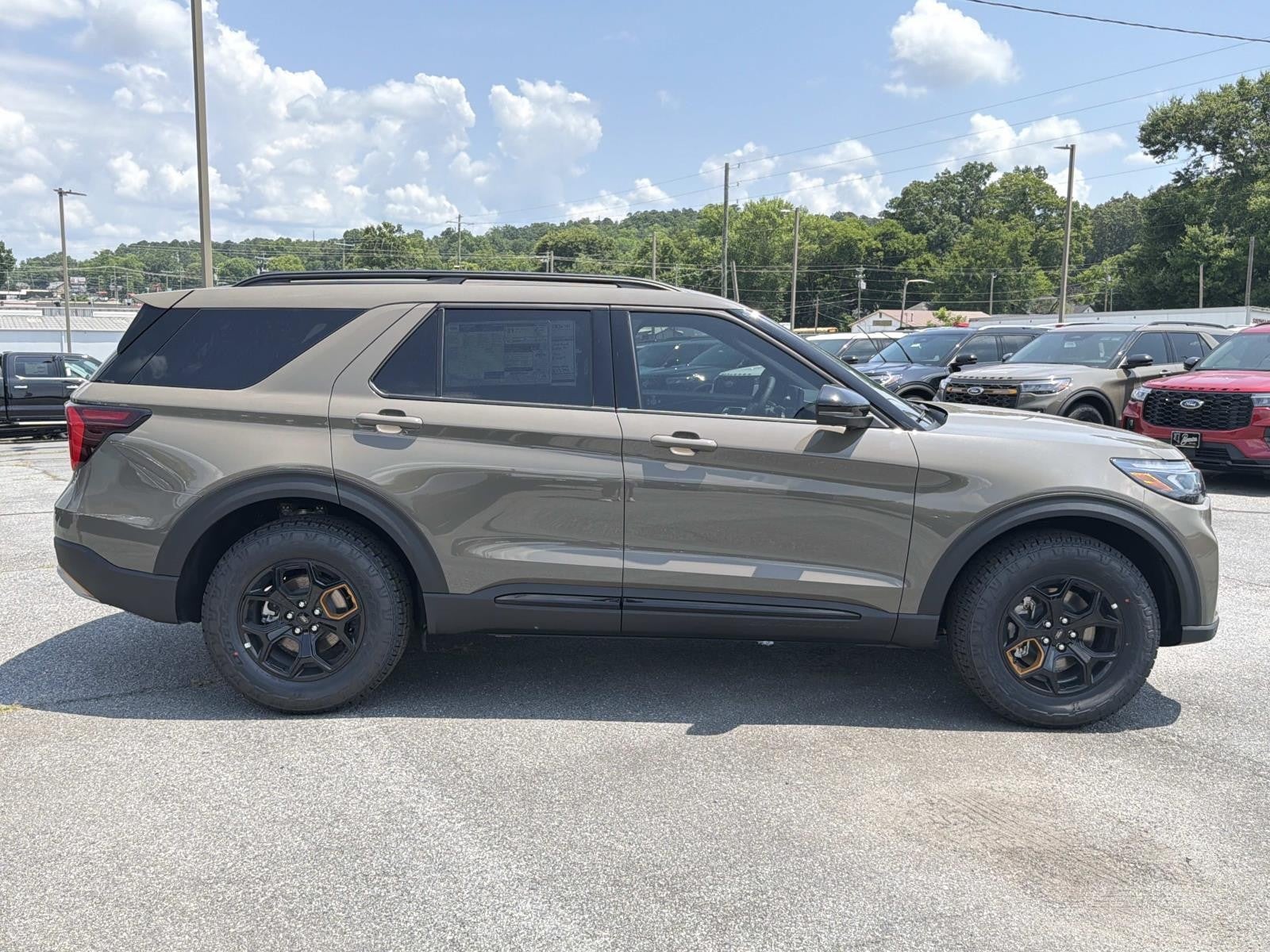 2026 Ford Explorer TREMOR 4WD