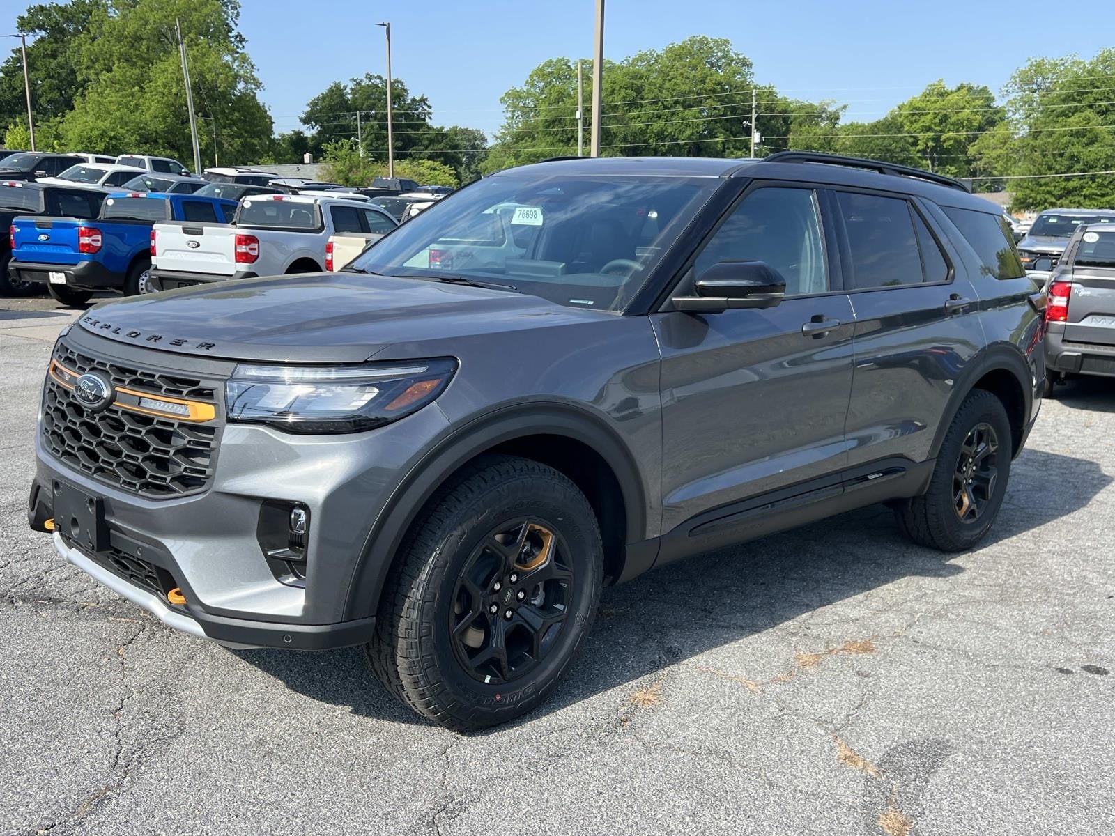 2026 Ford Explorer TREMOR 4WD
