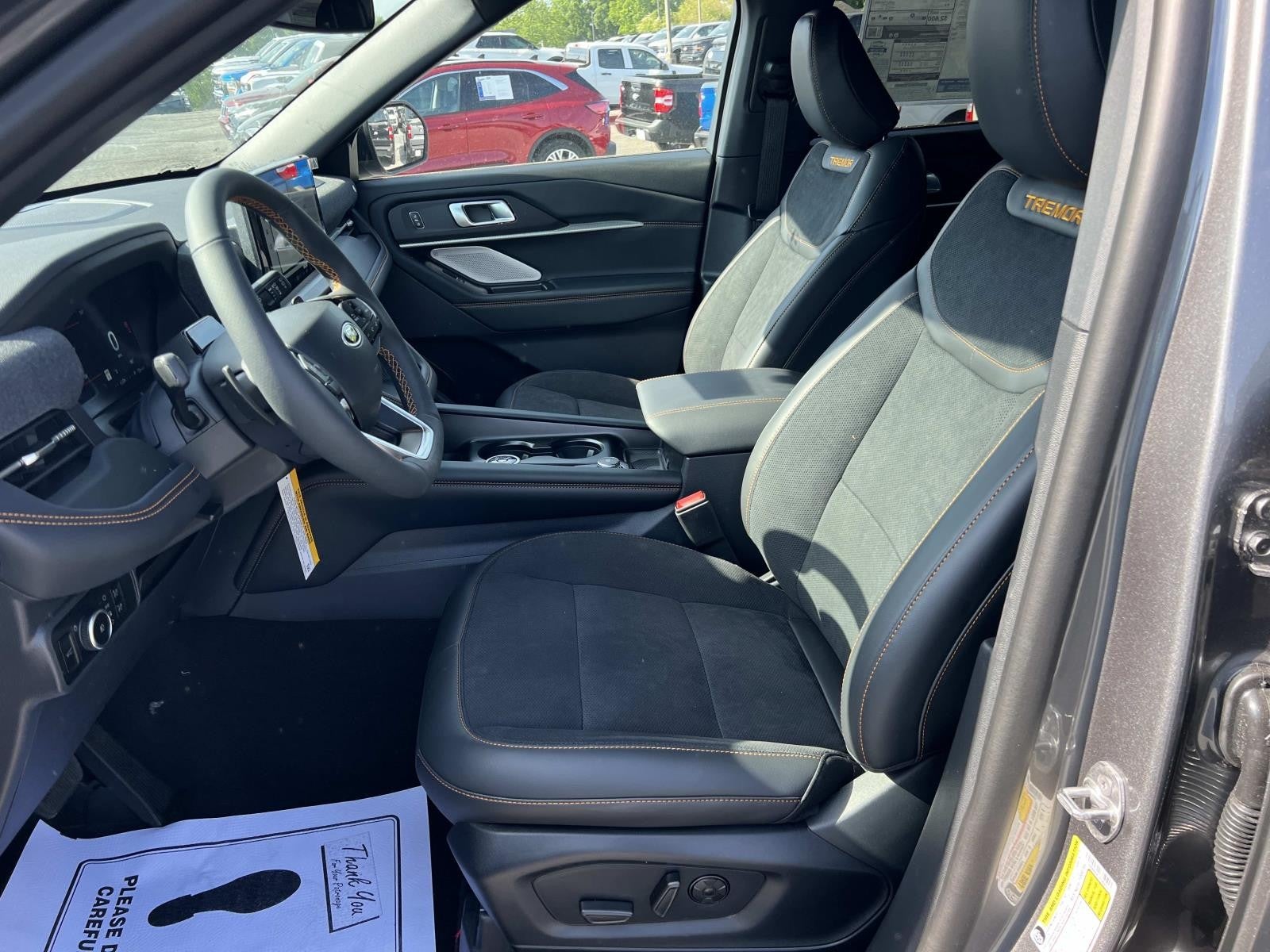 2026 Ford Explorer TREMOR 4WD