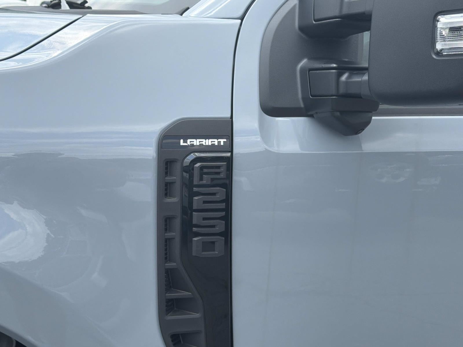 2026 Ford Super Duty F-250 SRW LARIAT 4WD CREW CAB 6.75'