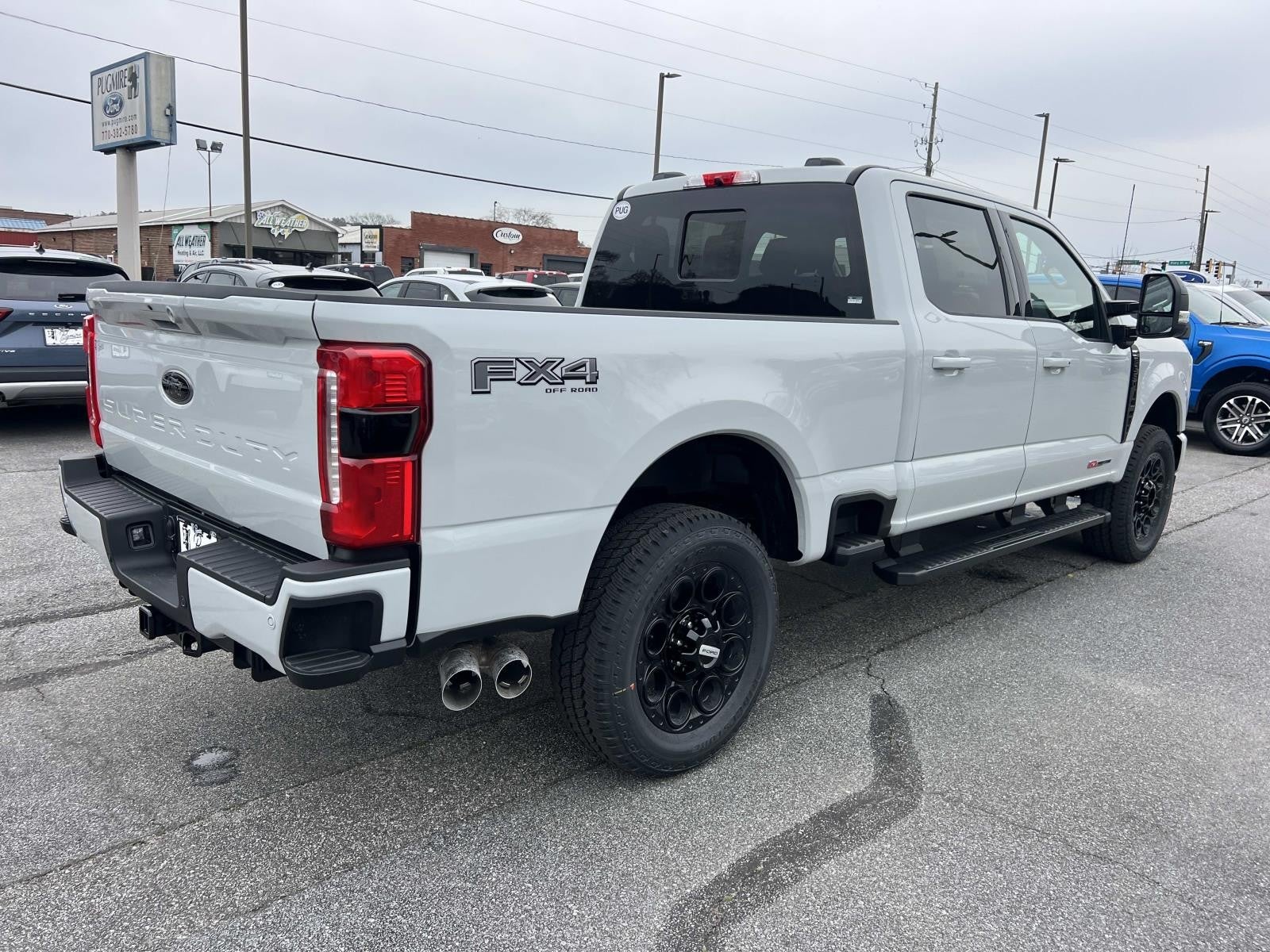 2026 Ford Super Duty F-350 SRW LARIAT 4WD CREW CAB 6.75'