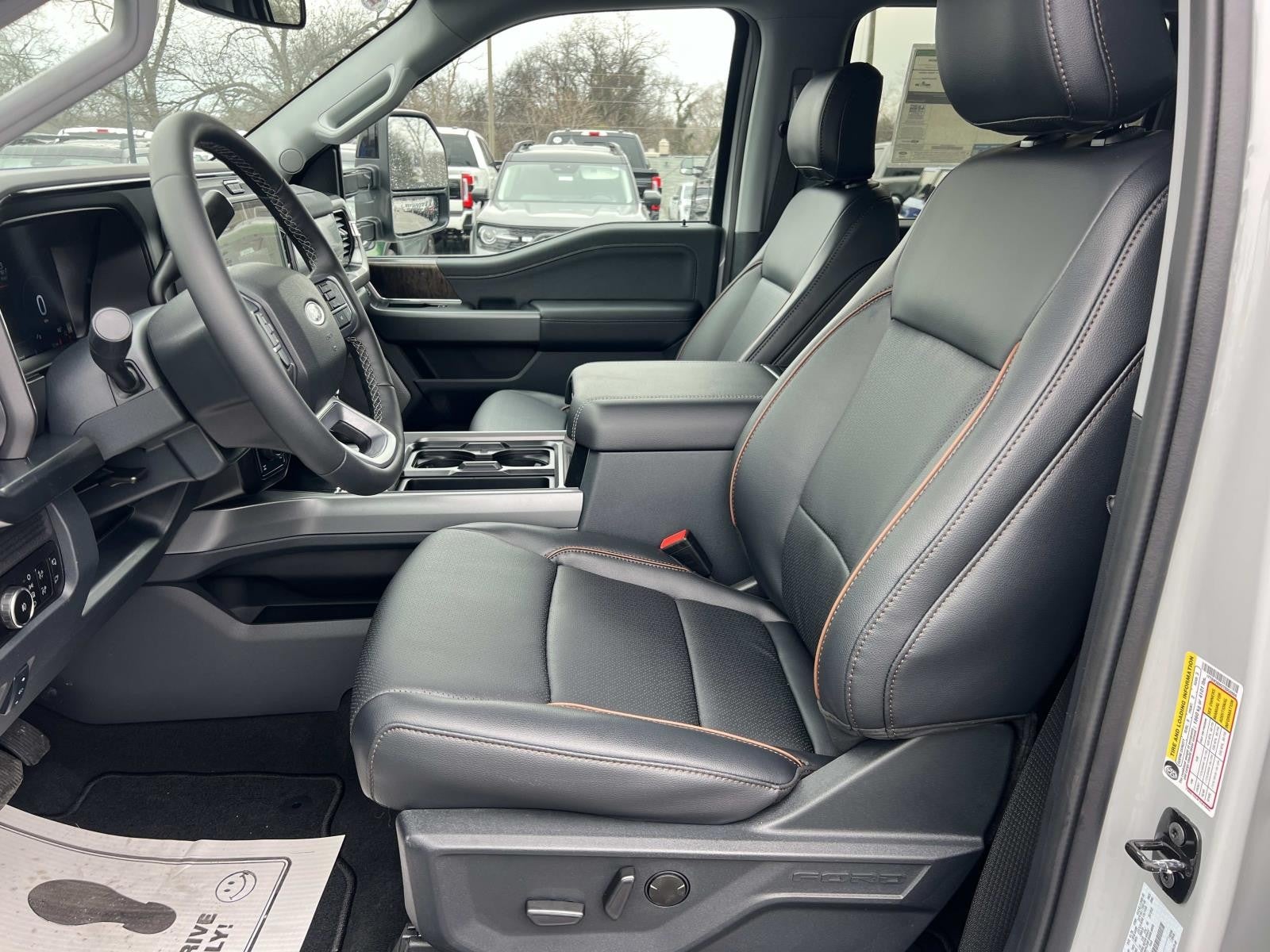 2026 Ford Super Duty F-350 SRW LARIAT 4WD CREW CAB 6.75'