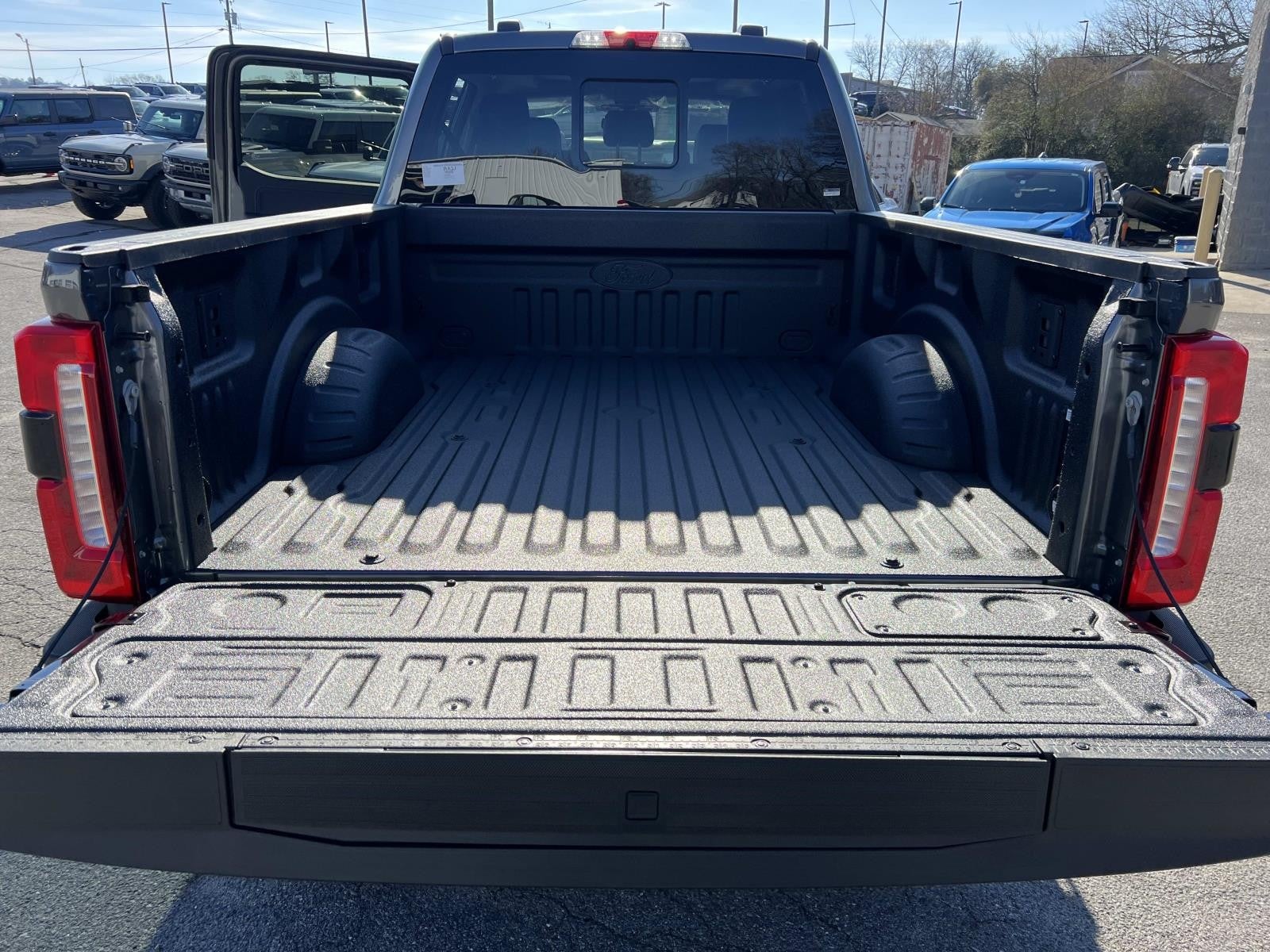 2026 Ford Super Duty F-350 SRW LARIAT 4WD CREW CAB 6.75'