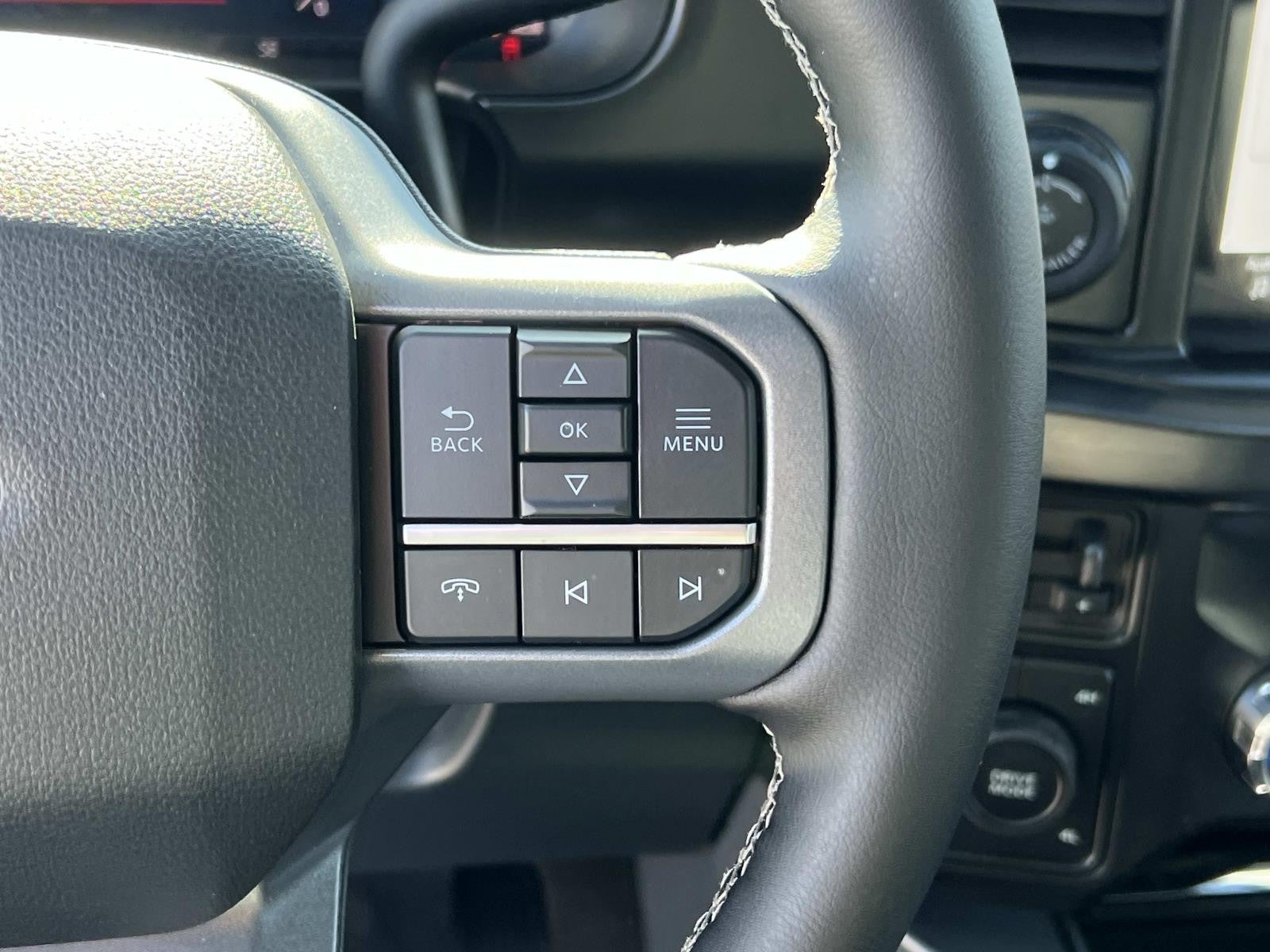 2026 Ford Super Duty F-350 SRW LARIAT 4WD CREW CAB 6.75'