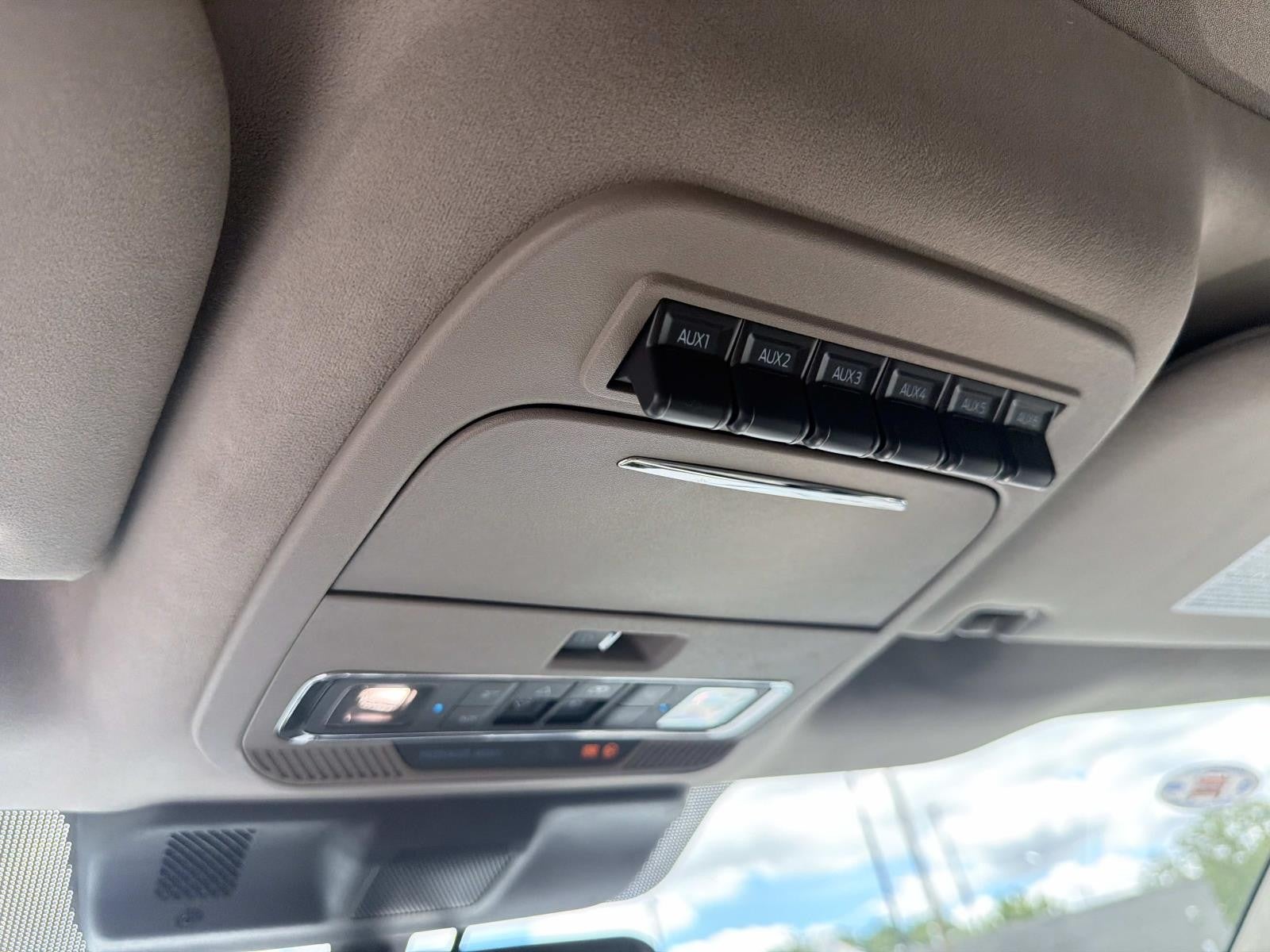 2026 Ford Super Duty F-350 SRW PLATINUM 4WD CREW CAB 6.7