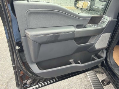 2026 Ford Super Duty F-350 SRW LARIAT 4WD CREW CAB 6.75'