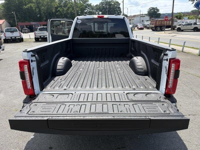 2026 Ford Super Duty F-350 DRW LARIAT 4WD CREW CAB 8' BO