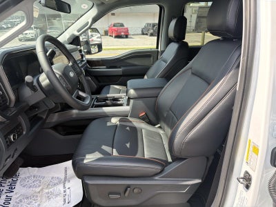 2026 Ford Super Duty F-350 DRW LARIAT 4WD CREW CAB 8' BO
