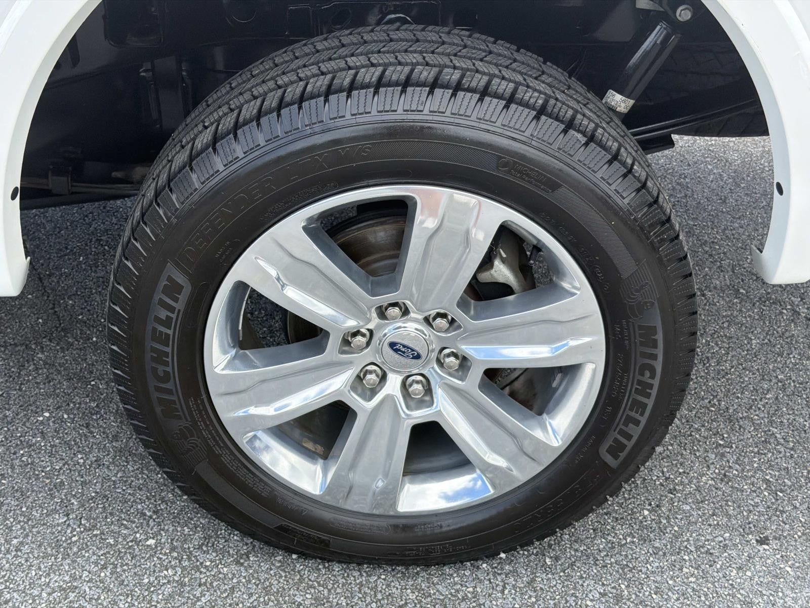 2019 Ford F-150 PLATINUM 4WD SUPERCREW 5.