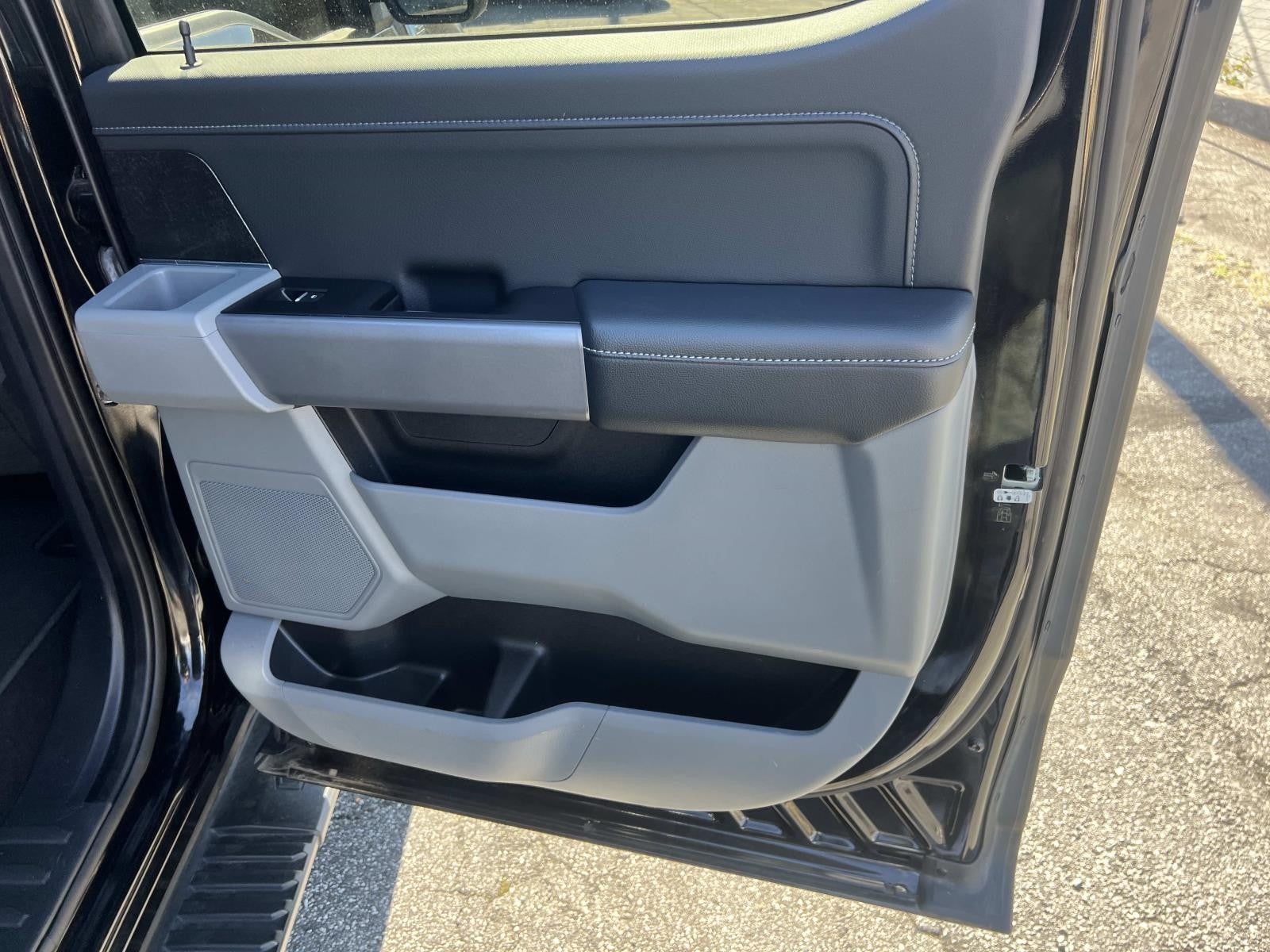 2022 Ford F-150 XLT 4WD SUPERCREW 5.5' BO