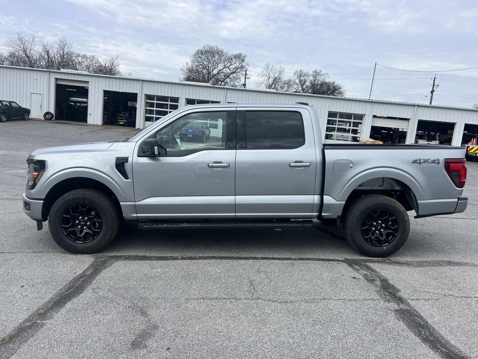 2026 Ford F-150 XLT 4WD SUPERCREW 5.5' BO